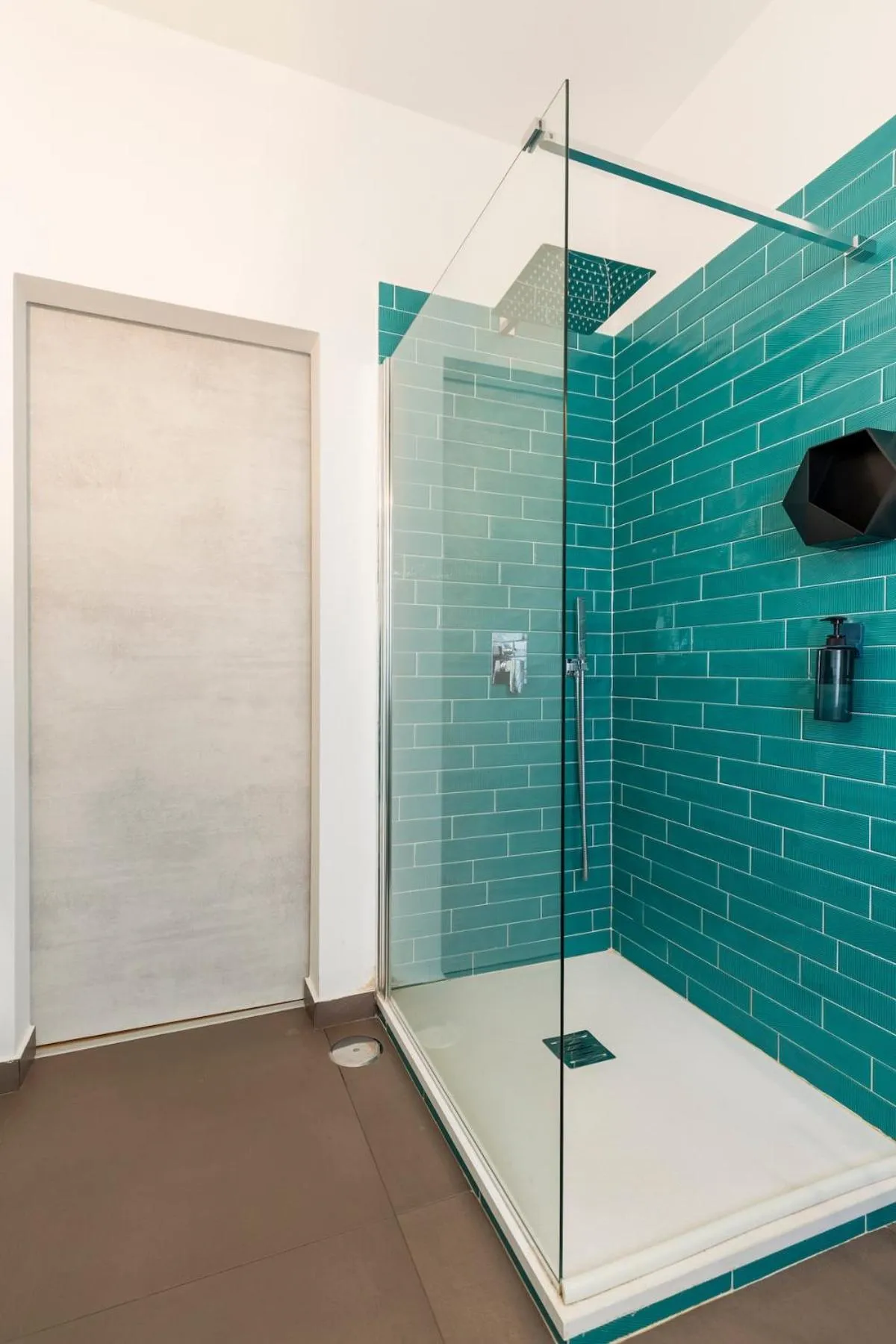 Bathroom in Tufo Giallo Rooms