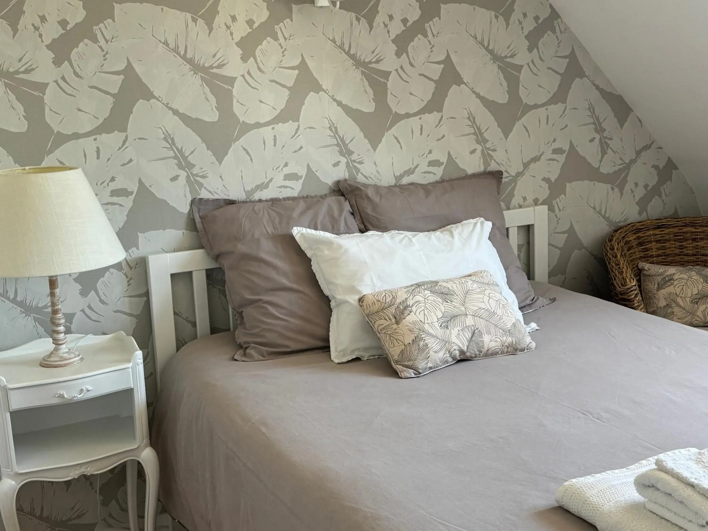 Double Room with Private External Bathroom in Aux portes de Pornichet, Chambres d'hôtes Ty'Sacha Double Room with Private External Bathroom in Aux portes de Pornichet, Chambres d'hôtes Ty'Sacha