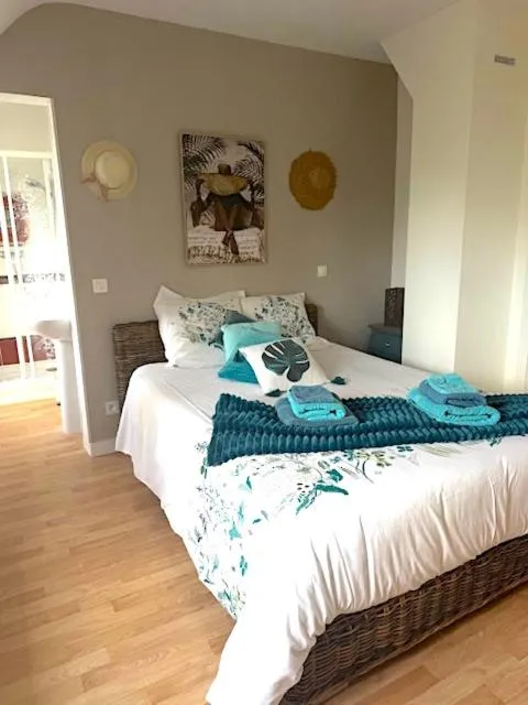 Bed in Aux portes de Pornichet, Chambres d'hôtes Ty'Sacha
