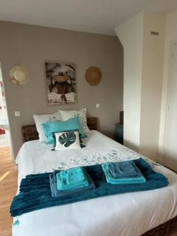 Bed in Aux portes de Pornichet, Chambres d'hôtes Ty'Sacha