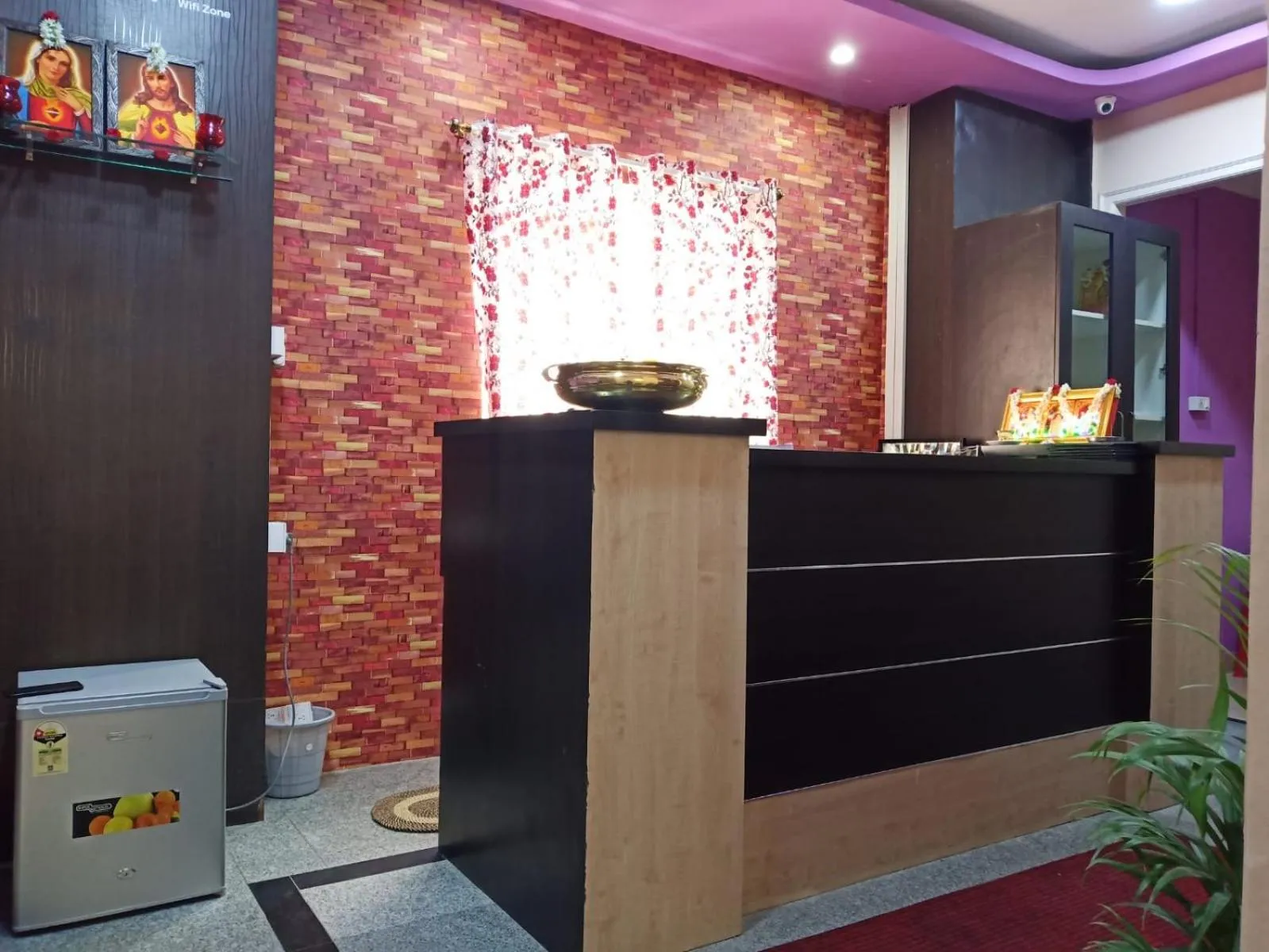 Guru Comfort, 100 m from Apollo Hospital