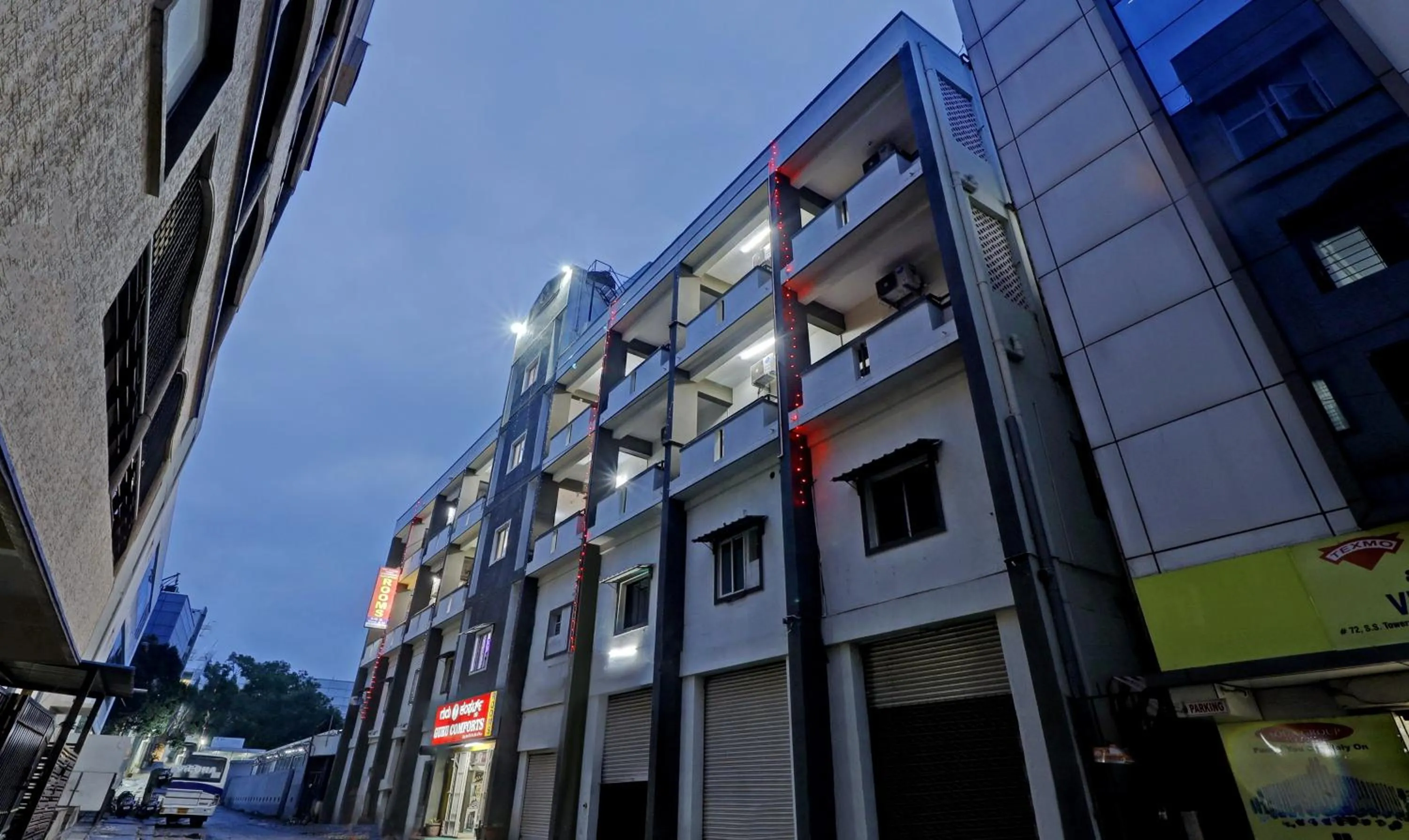 Property building in Guru Comfort, 100 m from Apollo Hospital