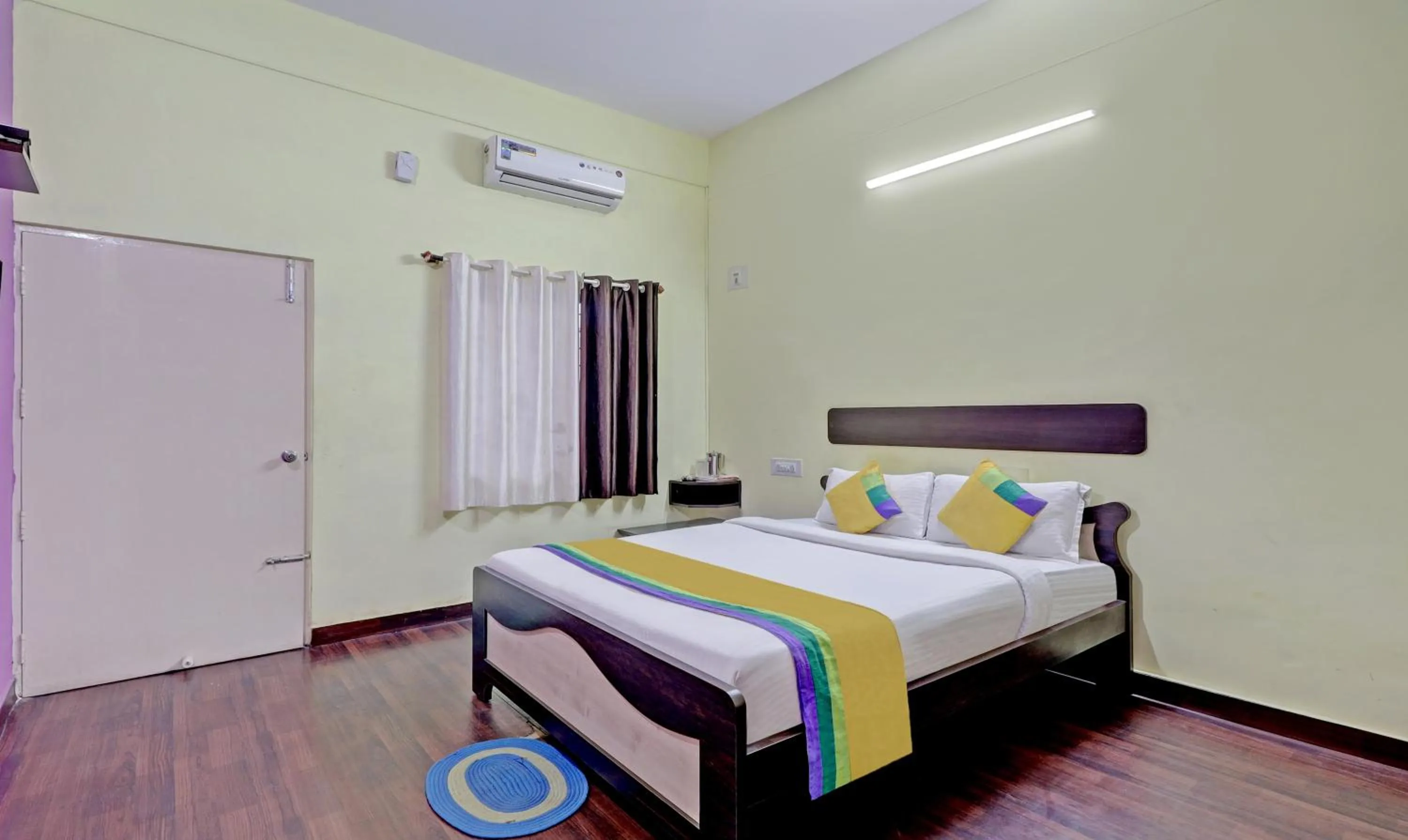 Guru Comfort, 100 m from Apollo Hospital