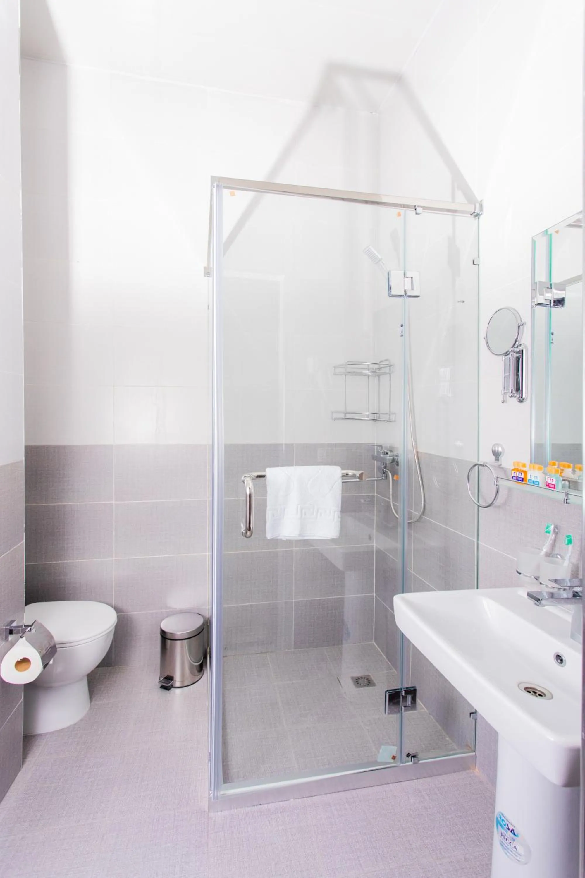 Bathroom in Gabrielle International Hotel