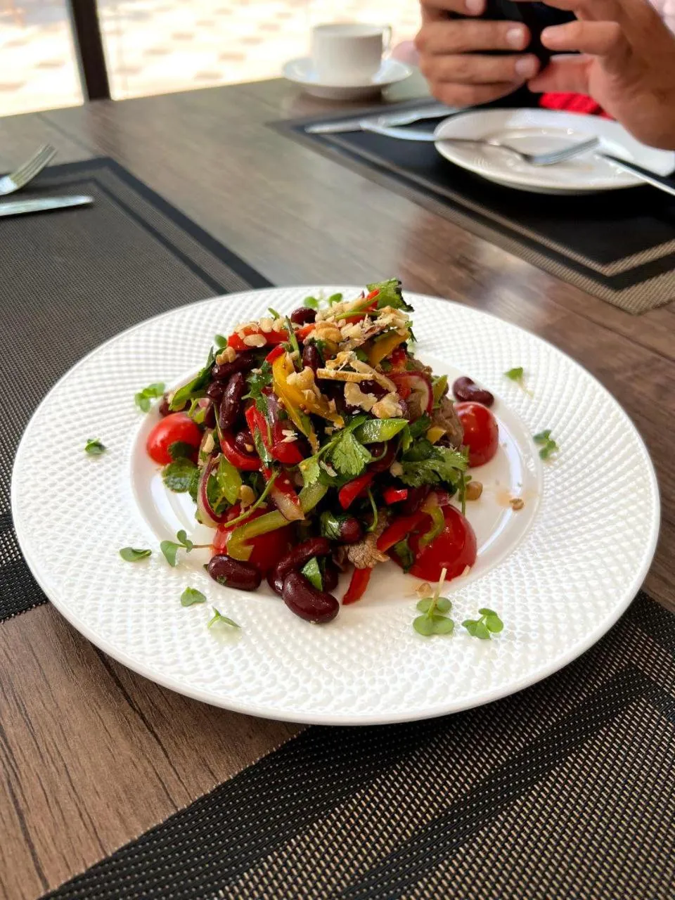 Restaurant/places to eat in Gabrielle International Hotel