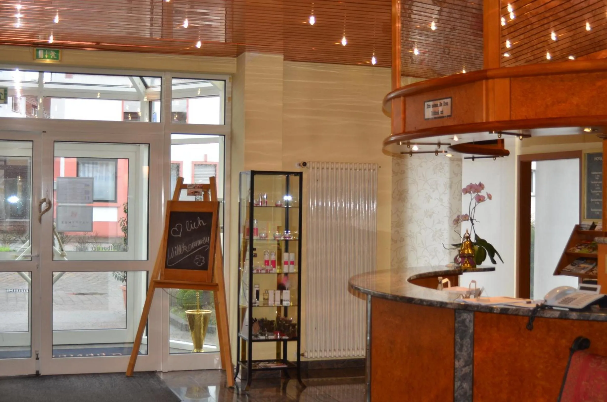 Lobby or reception in Eppelborner Hof