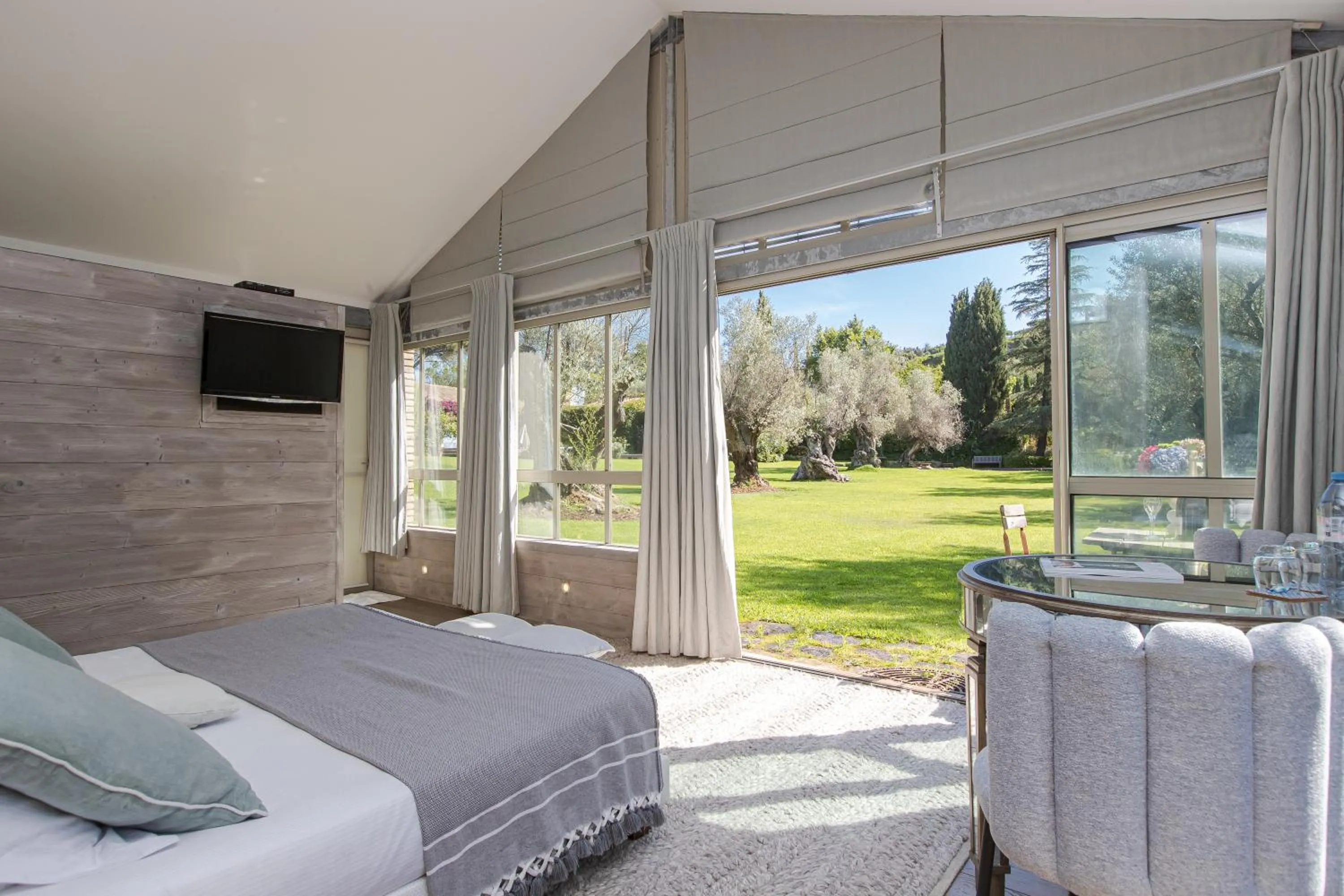 Garden, Bed in Domaine Les Mésanges