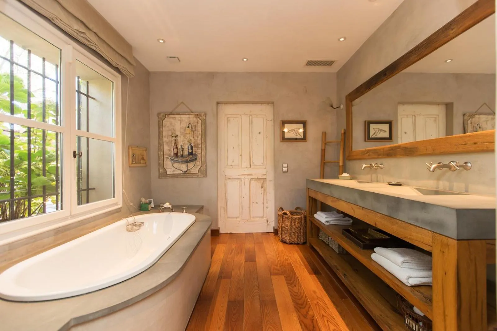 Bathroom in Domaine Les Mésanges