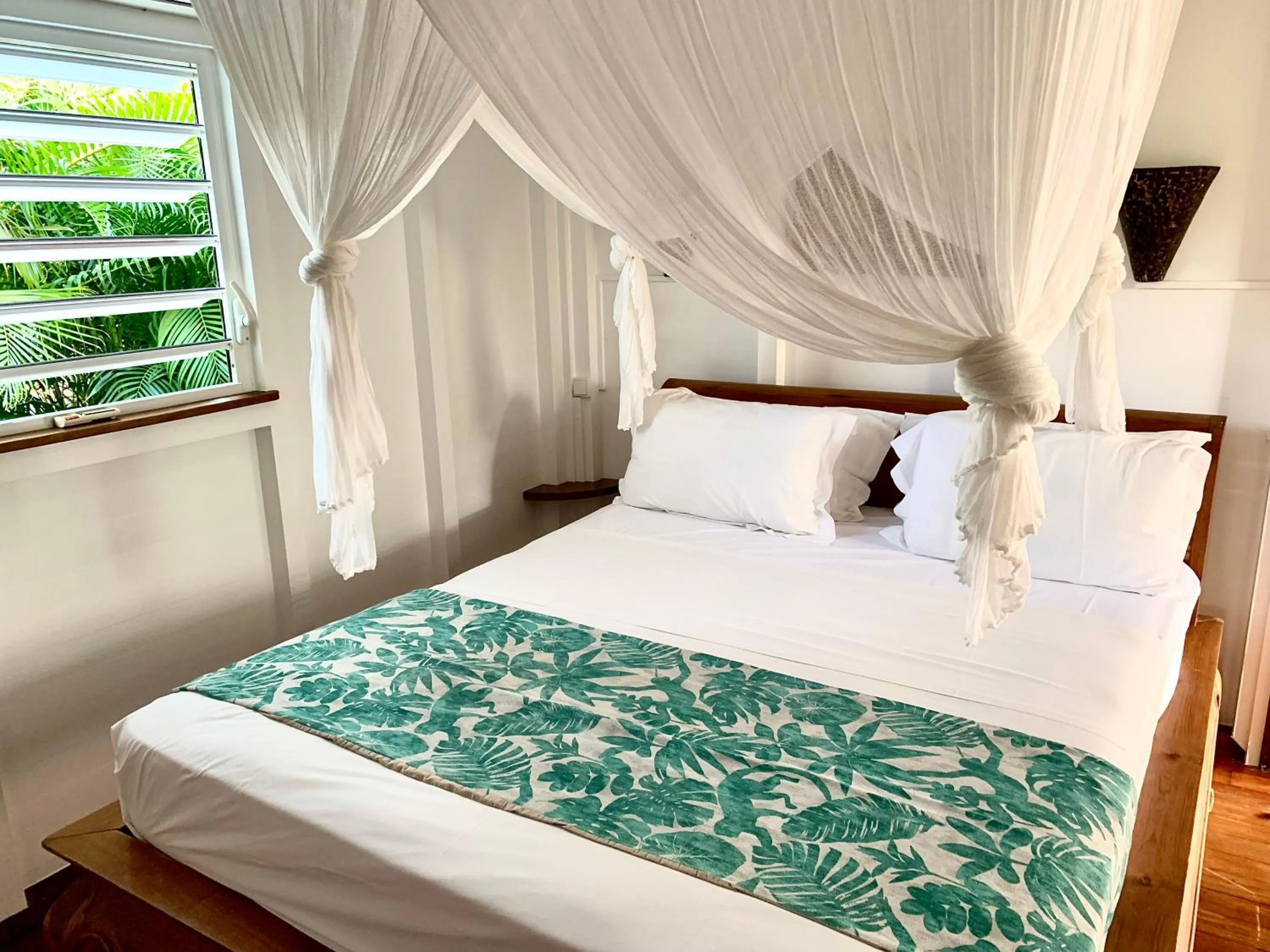 Bedroom, Bed in Domaine Saint-François