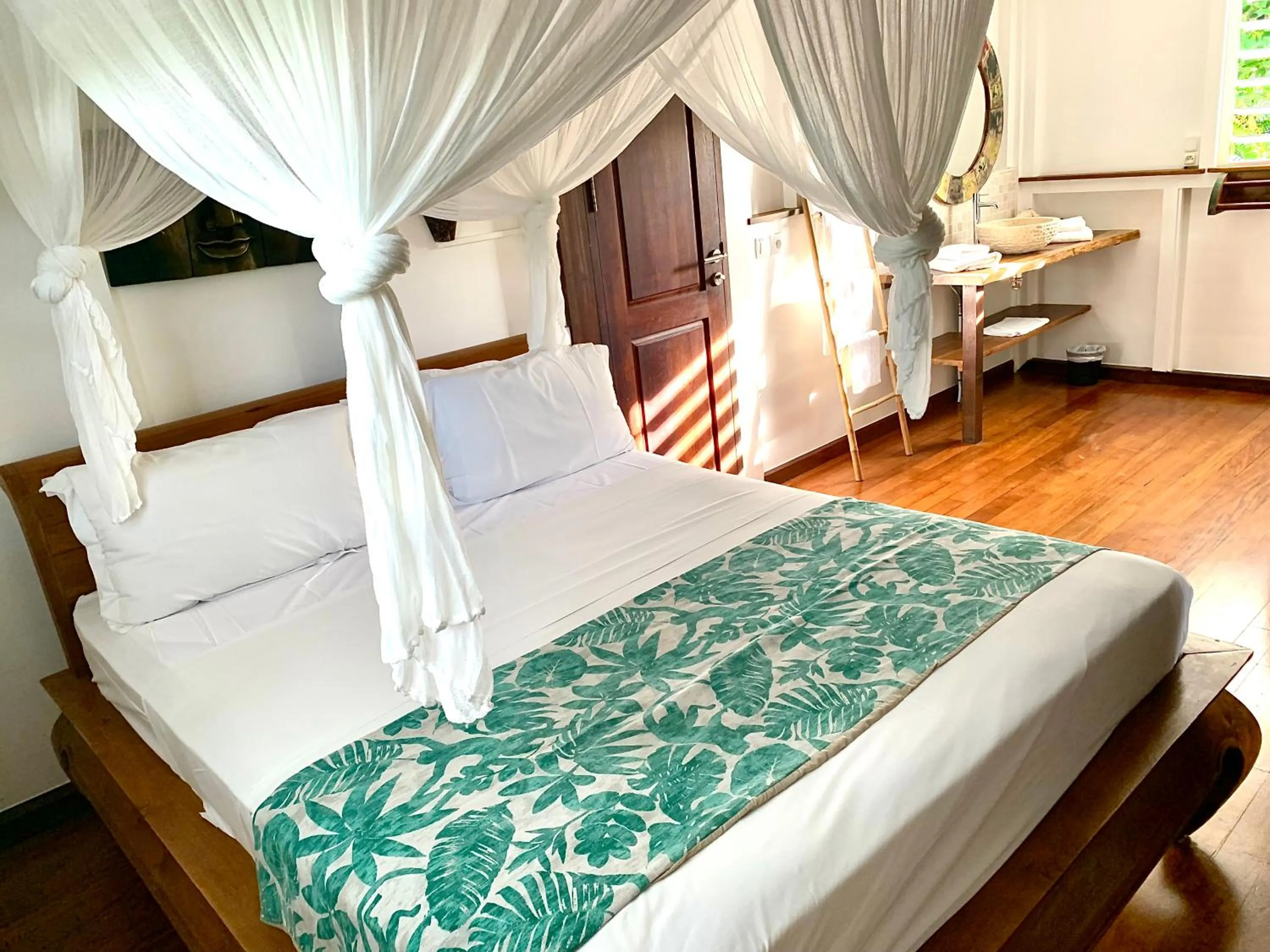 Bedroom, Bed in Domaine Saint-François