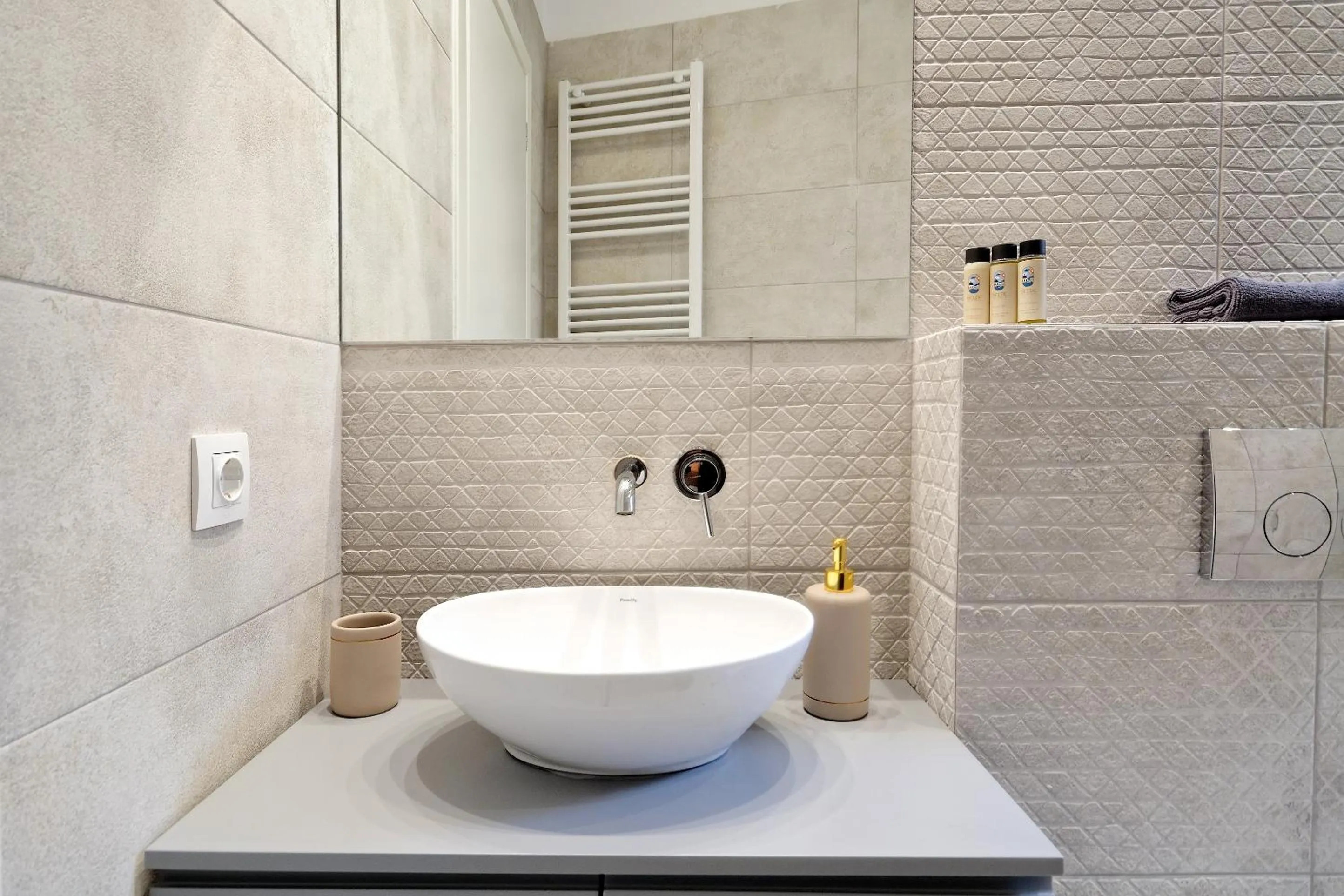 Bathroom in The Flirty Athens apartment