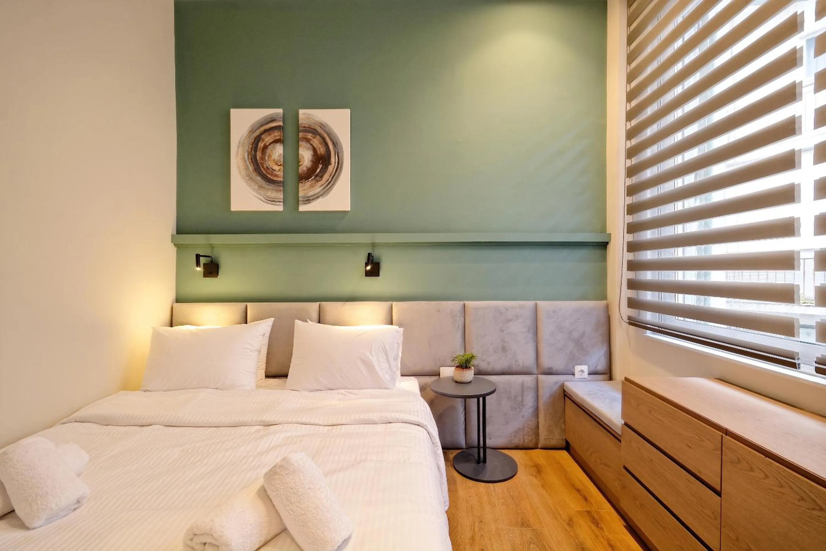 Bed in The Flirty Athens apartment