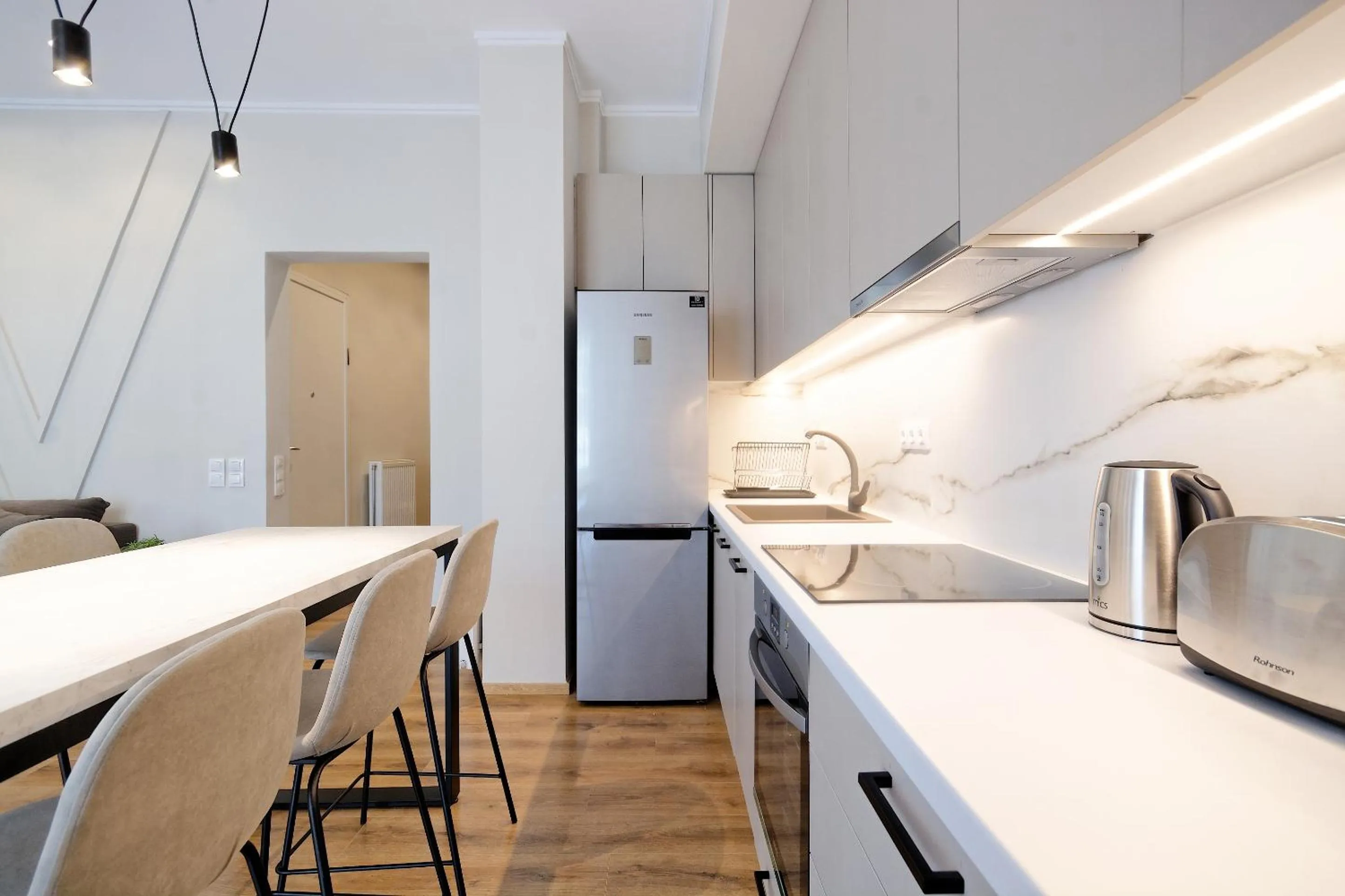 Kitchen or kitchenette in The Flirty Athens apartment