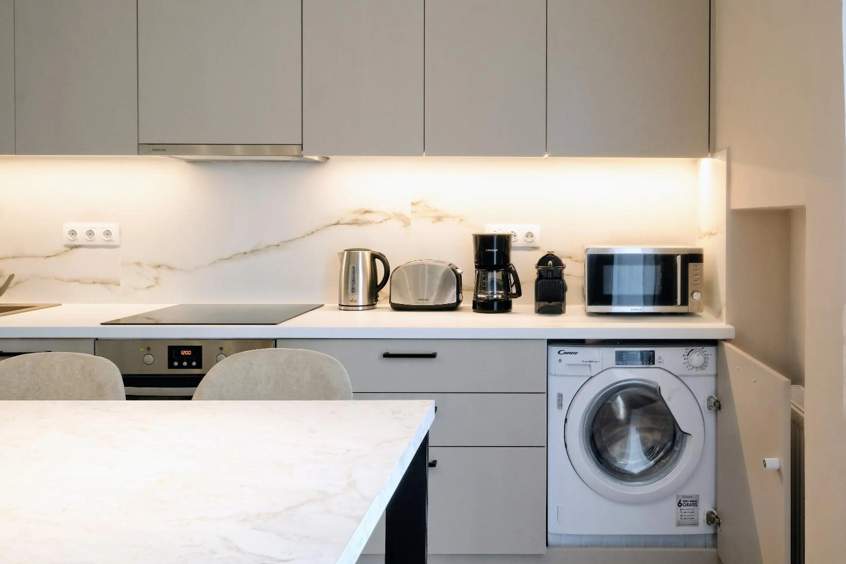 Coffee/tea facilities in The Flirty Athens apartment