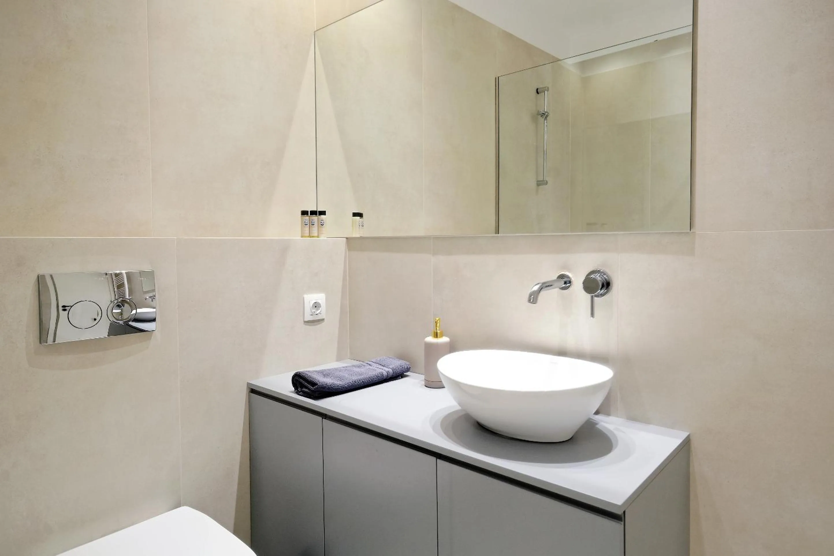 Bathroom in The Flirty Athens apartment