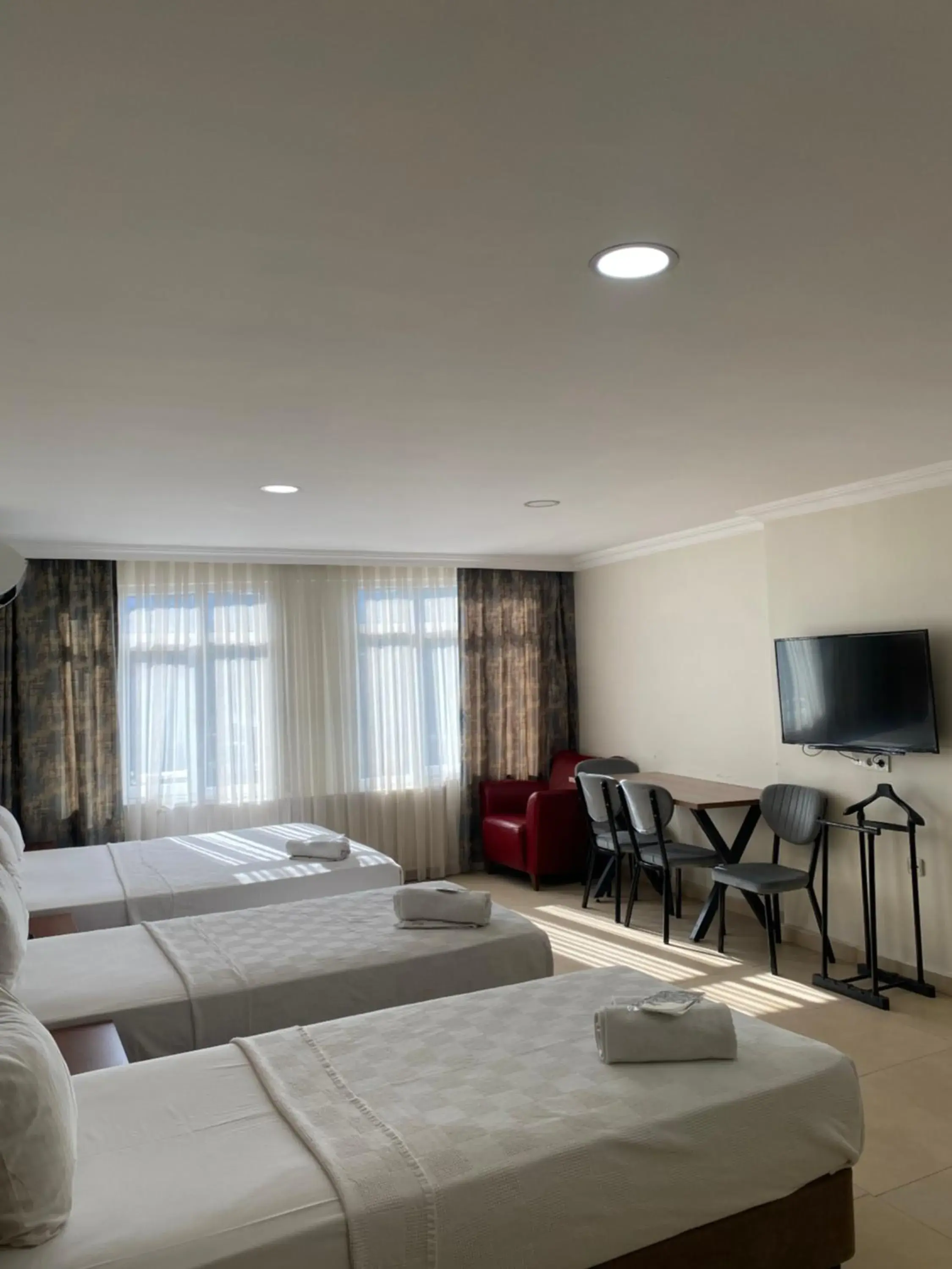 Triple Room in Hotel Real Life Triple Room in Hotel Real Life