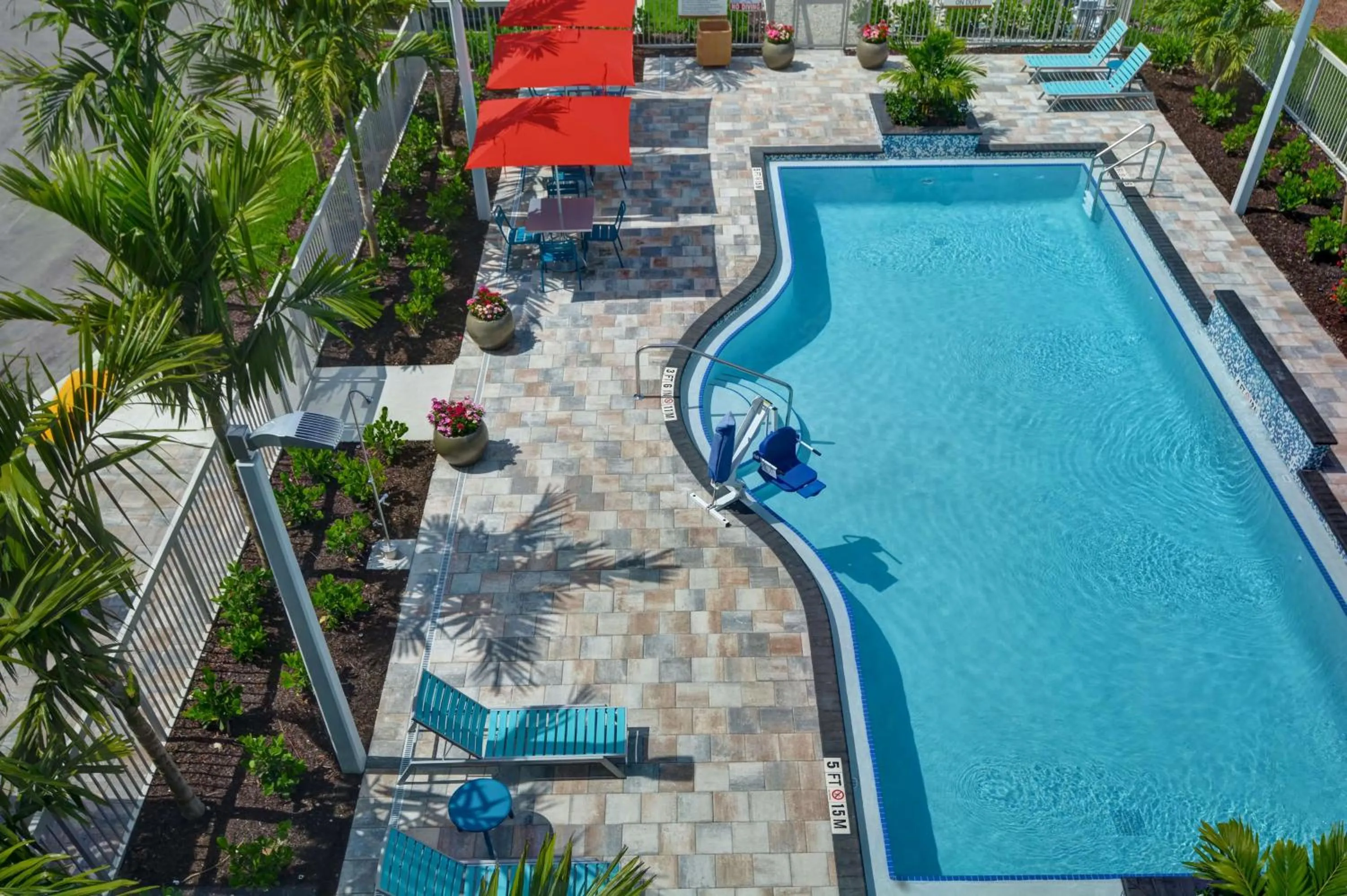 Pool view in Home2 Suites By Hilton Naples I-75 Pine Ridge Road