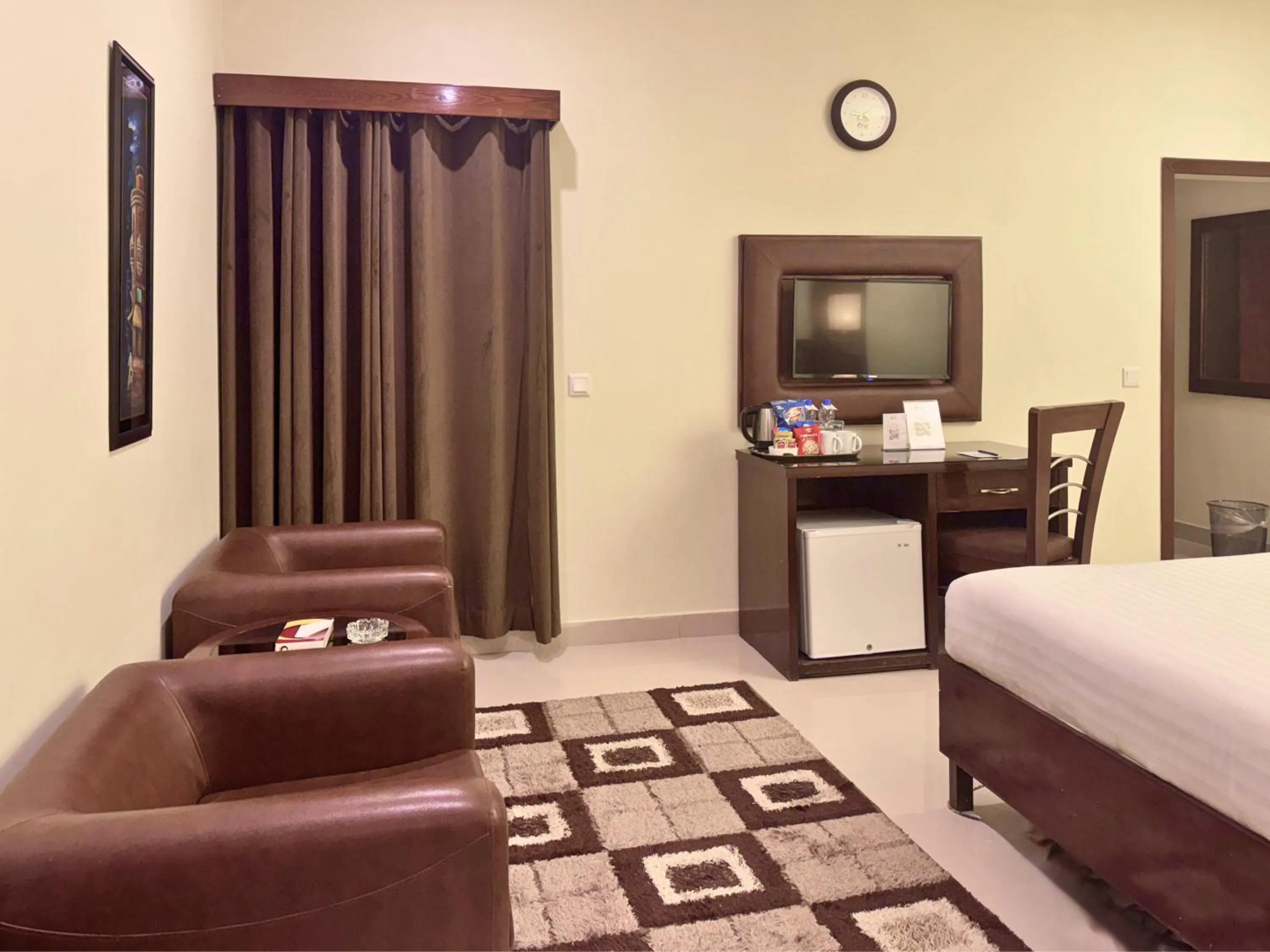 Bedroom, Bed in Hotel One DG Khan