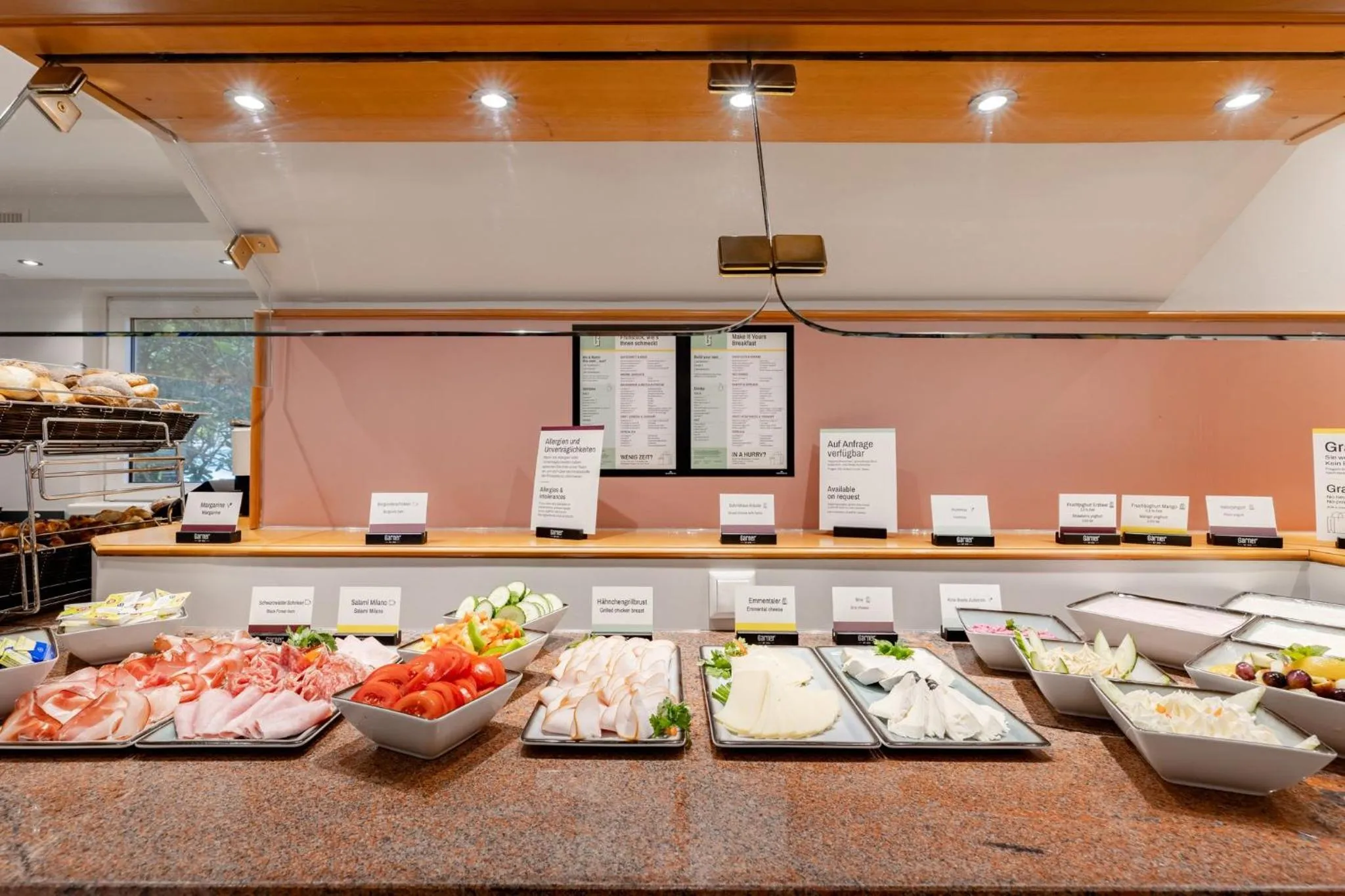 Restaurant/places to eat in Garner Hotel Bremen North by IHG