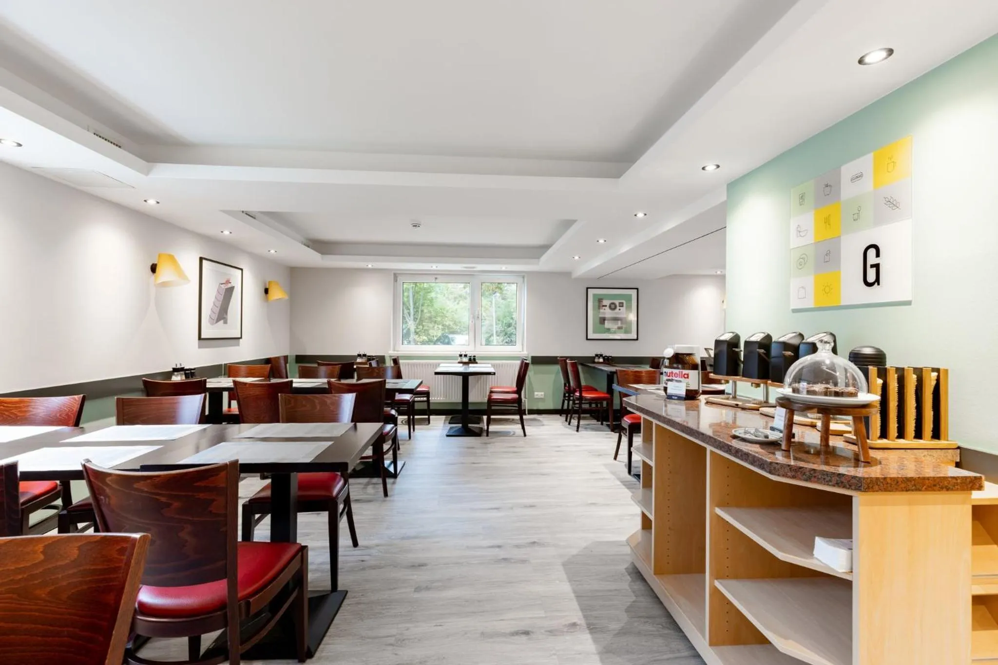 Breakfast in Garner Hotel Bremen North by IHG