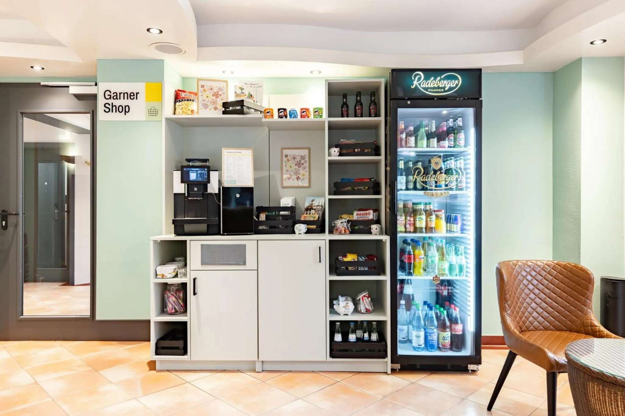 Lobby or reception in Garner Hotel Bremen North by IHG