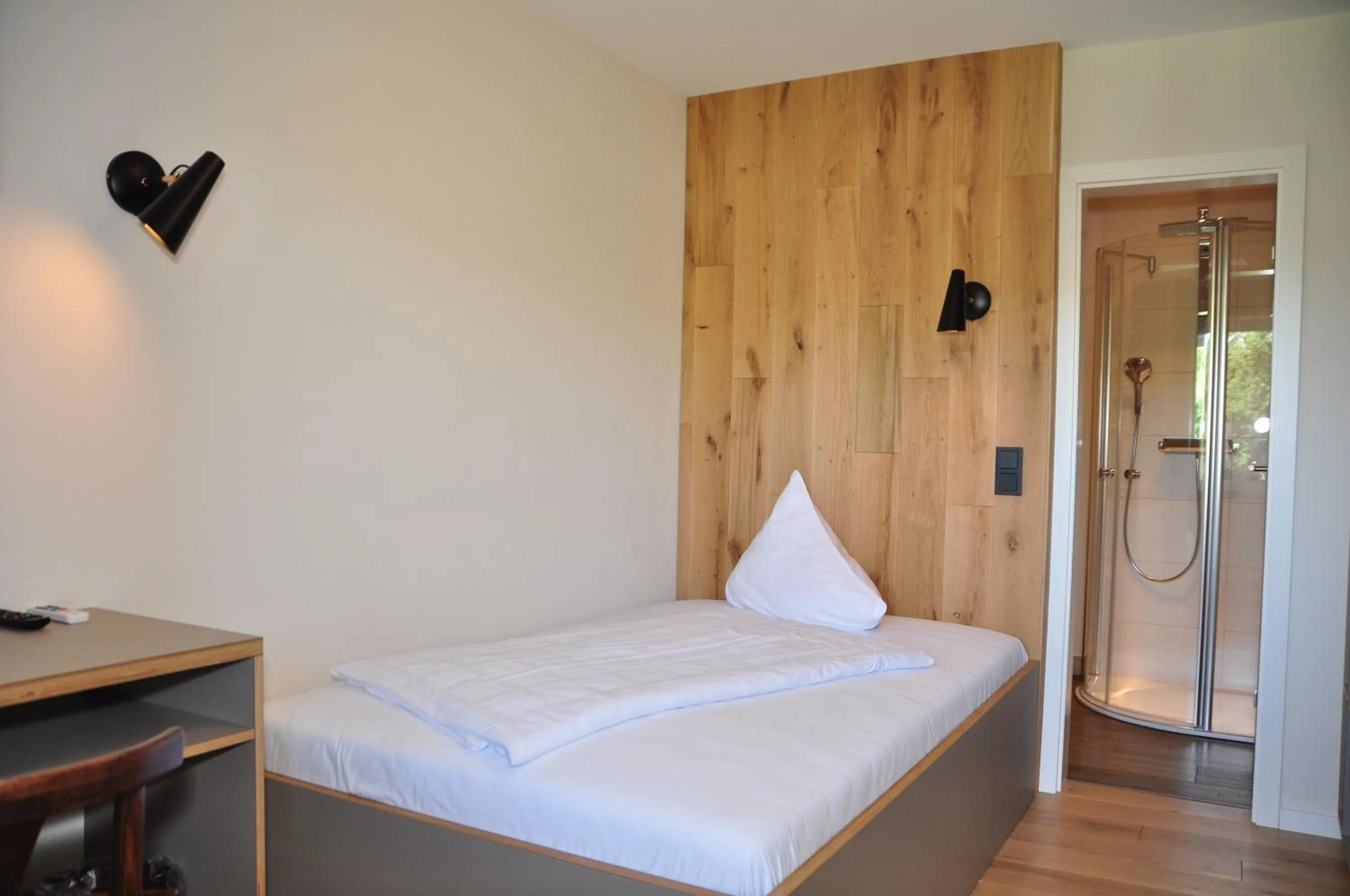 Photo of the whole room, Bed in Hotel Sauerländer Hof