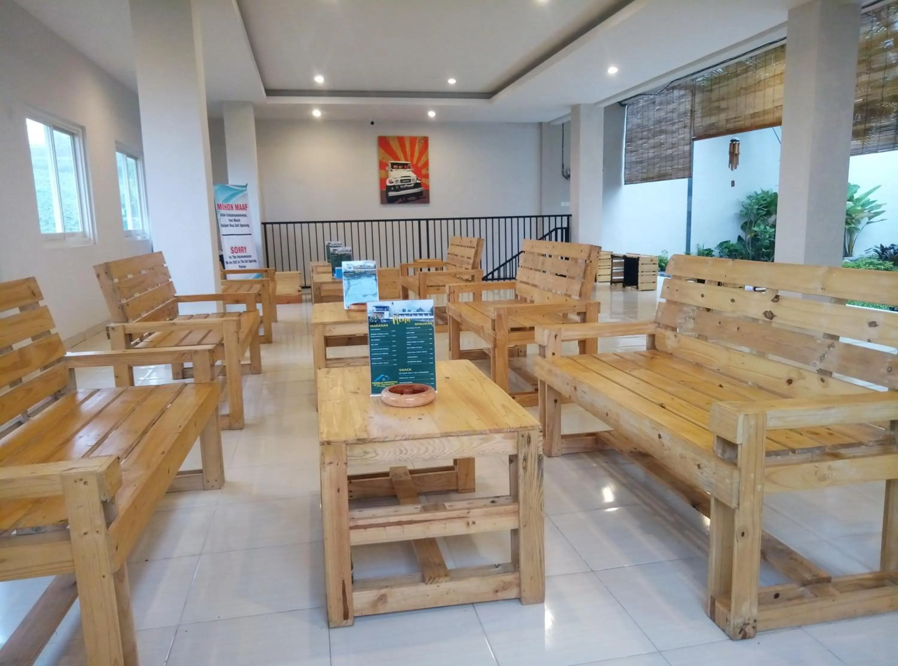 Restaurant/places to eat in Fredelia homestay