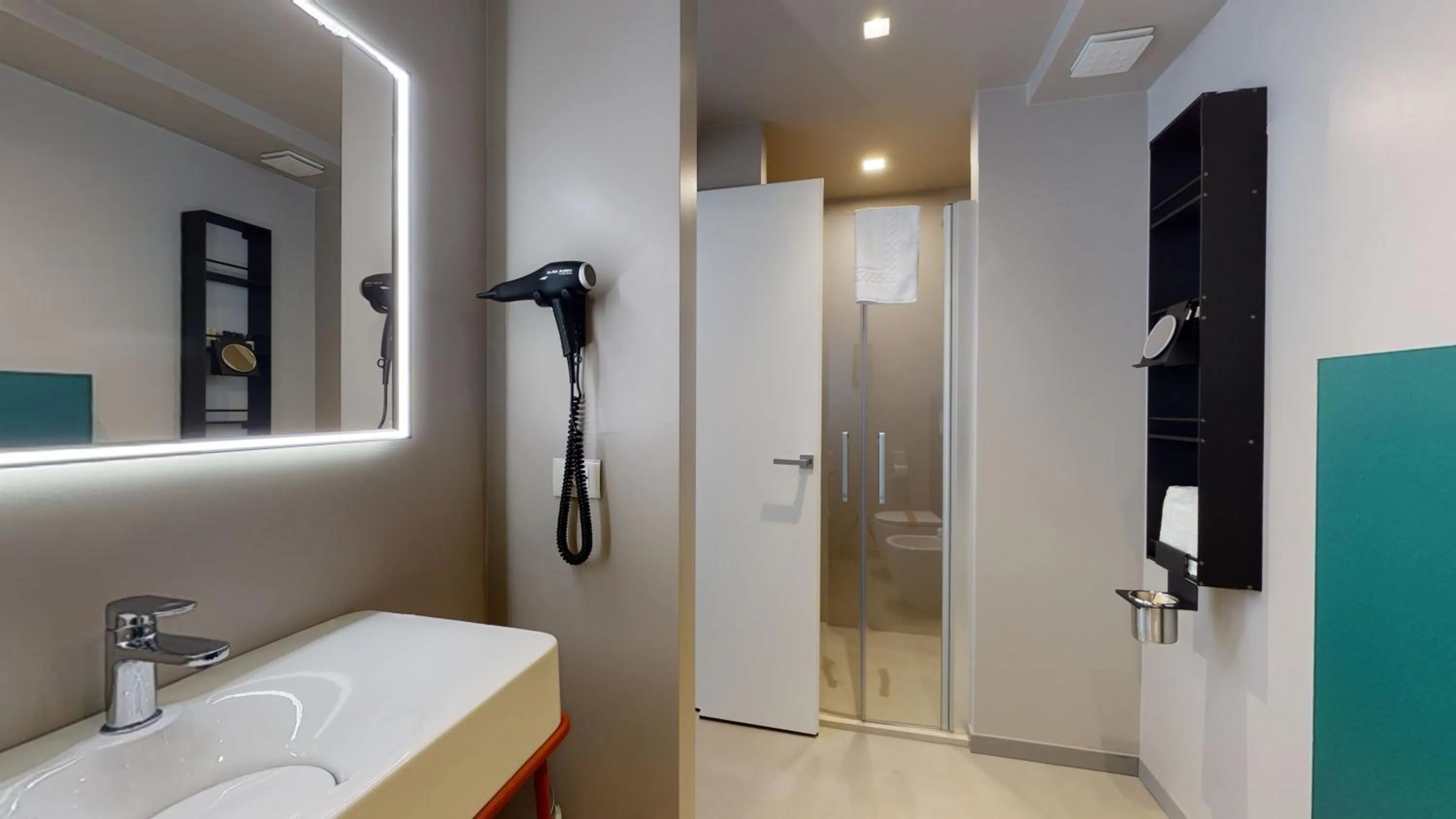 Bathroom in DIVA HOTEL LIGNANO - Adults Only