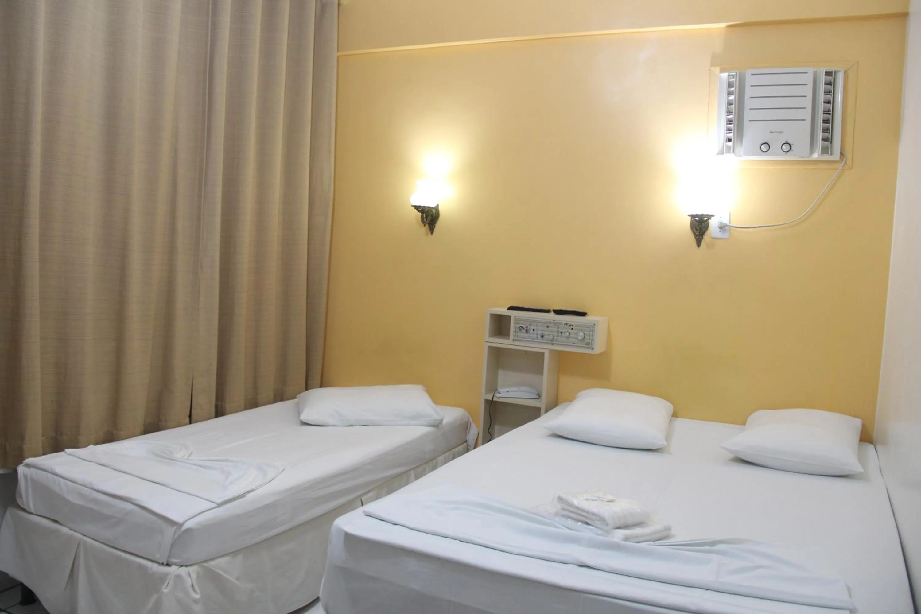 Bed in Oasis Chartouni Hotel