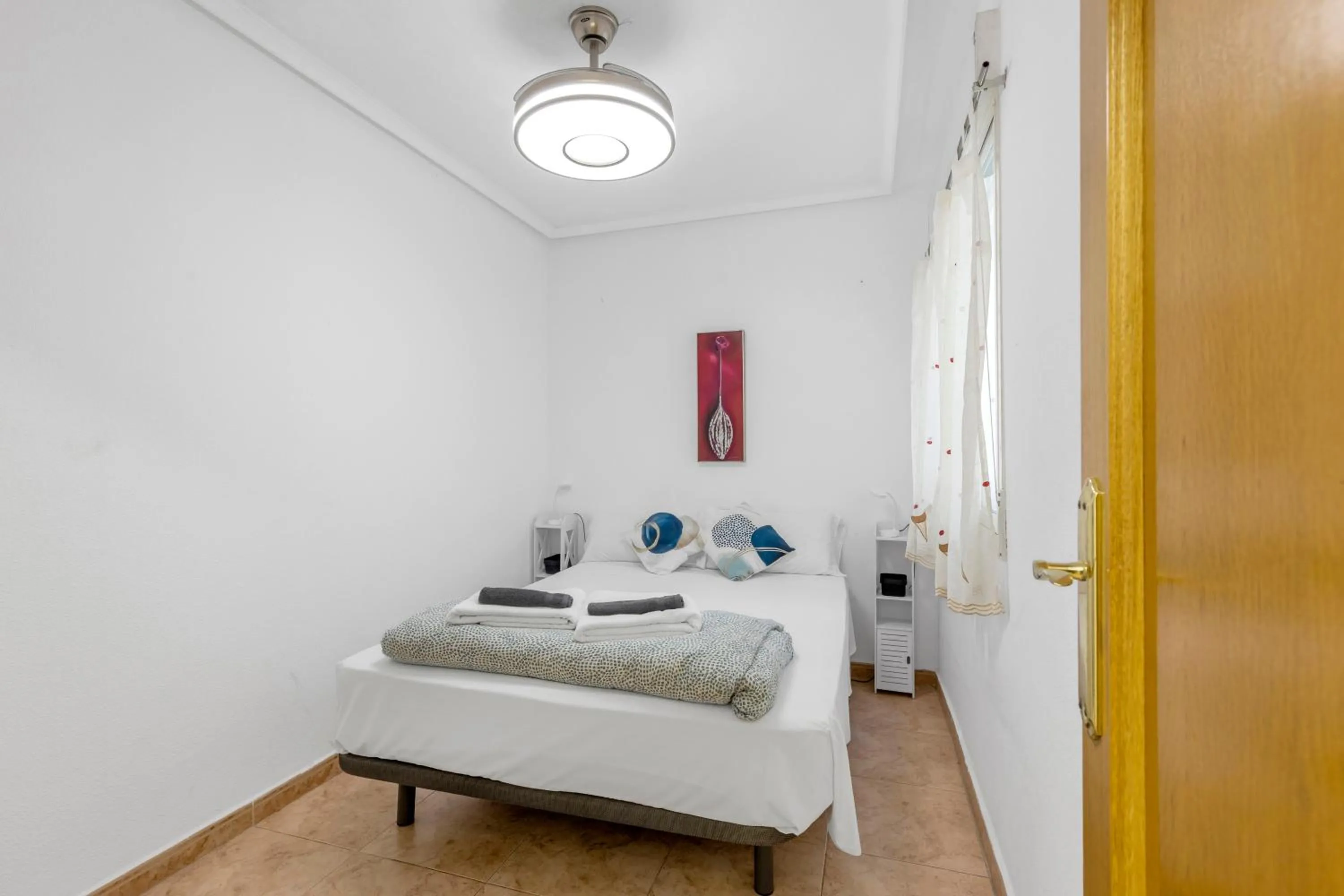 Bed in Homely Apartments Alcatri