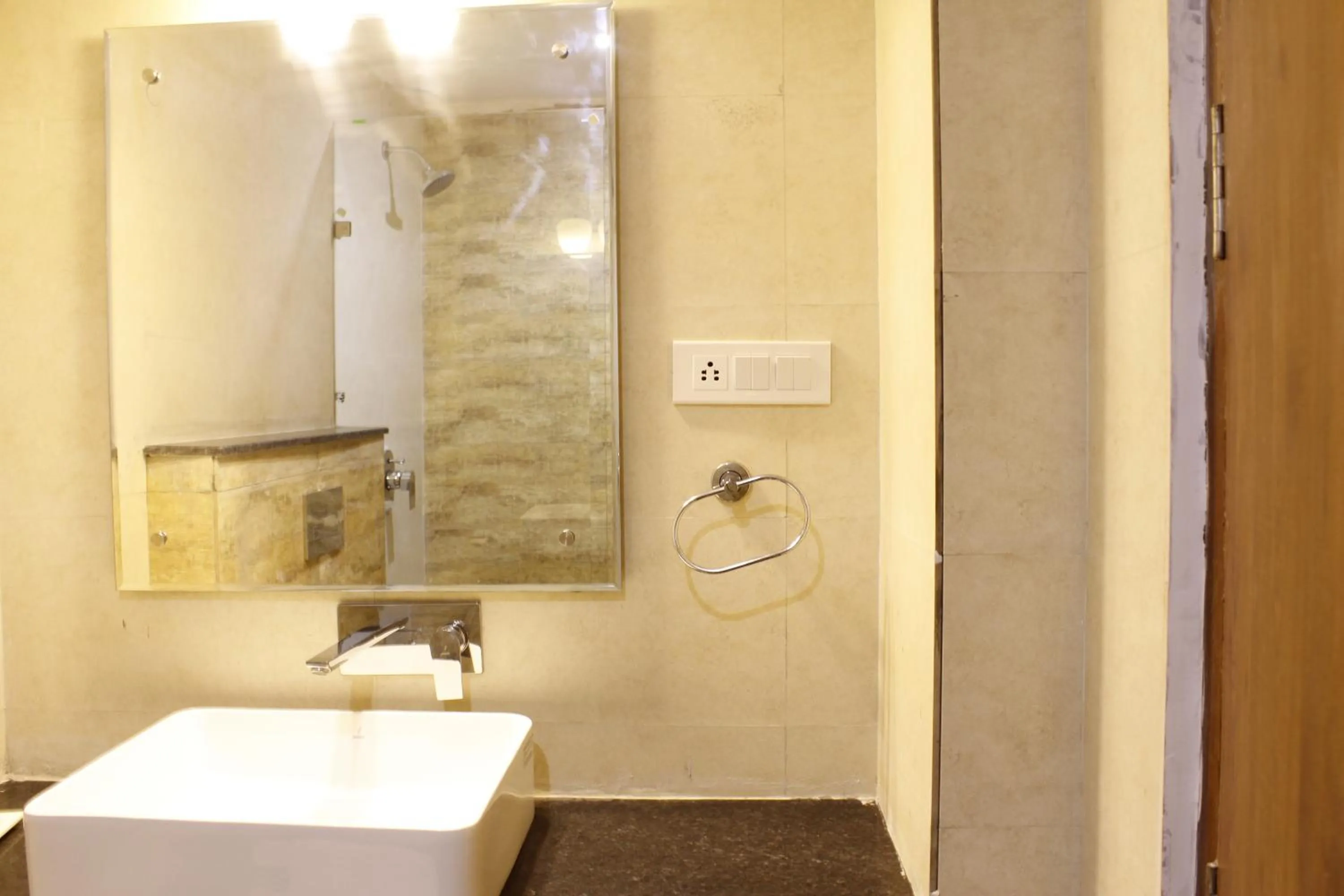 Bathroom in The Vrindwoods