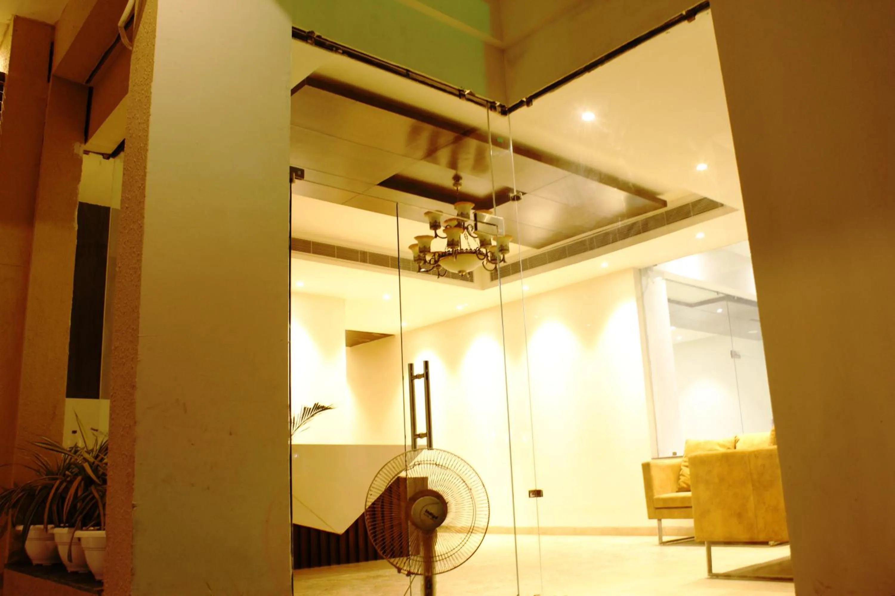 Facade/entrance in The Vrindwoods