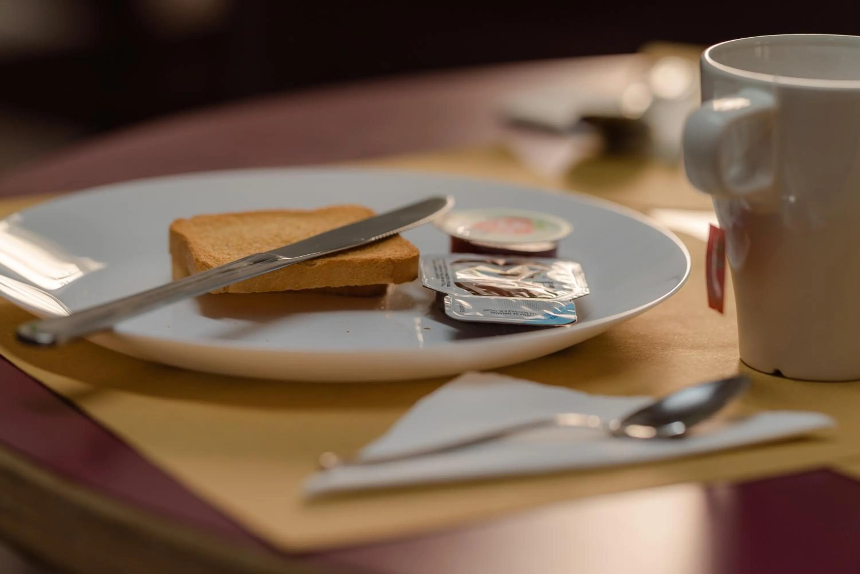 LUOGO COMUNE Ostello