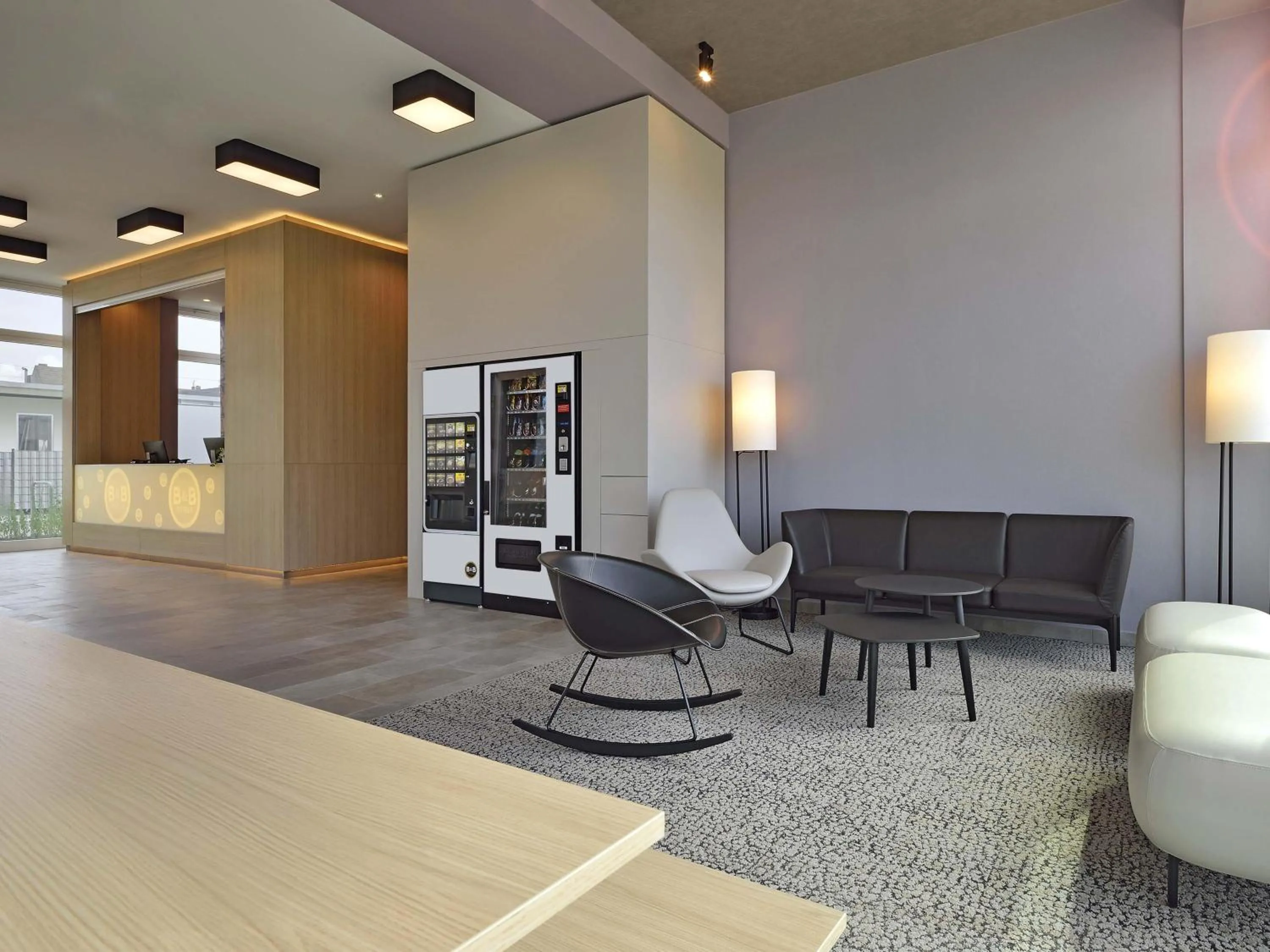 Lobby or reception in B&B Hotel Köln-Ehrenfeld
