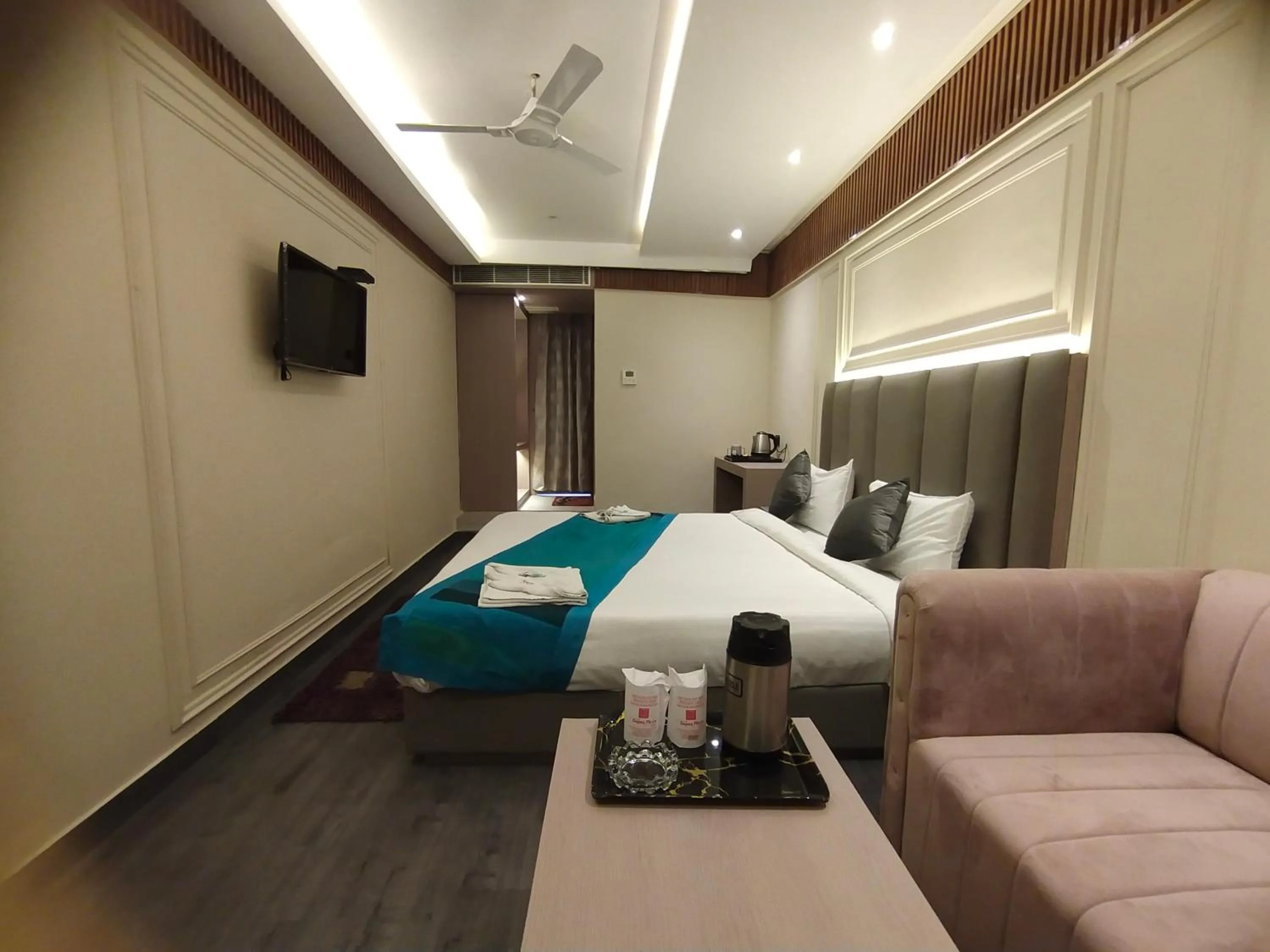 Bed in Hotel Gagan Plaza