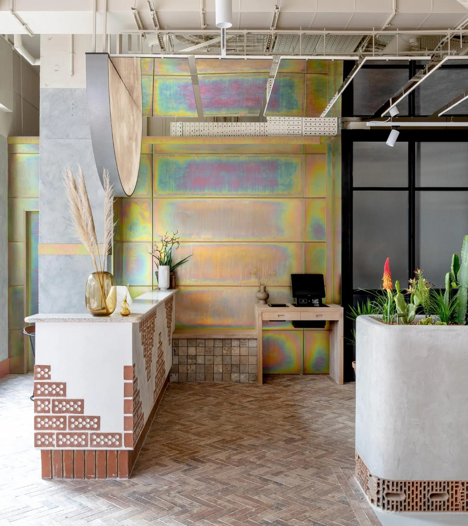 Area and facilities in Bermonds Locke, Tower Bridge