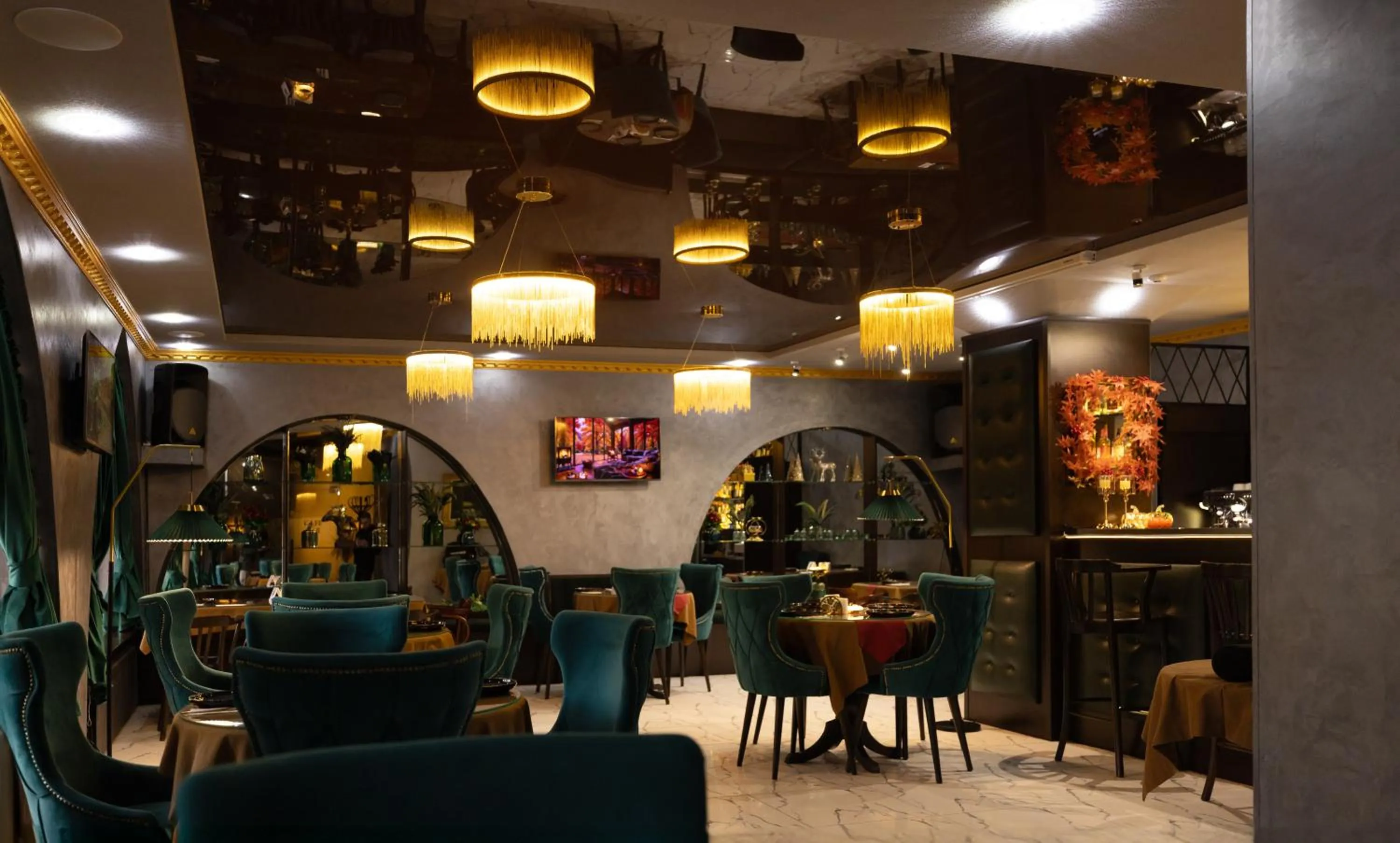 Restaurant/places to eat in Georgia Gold