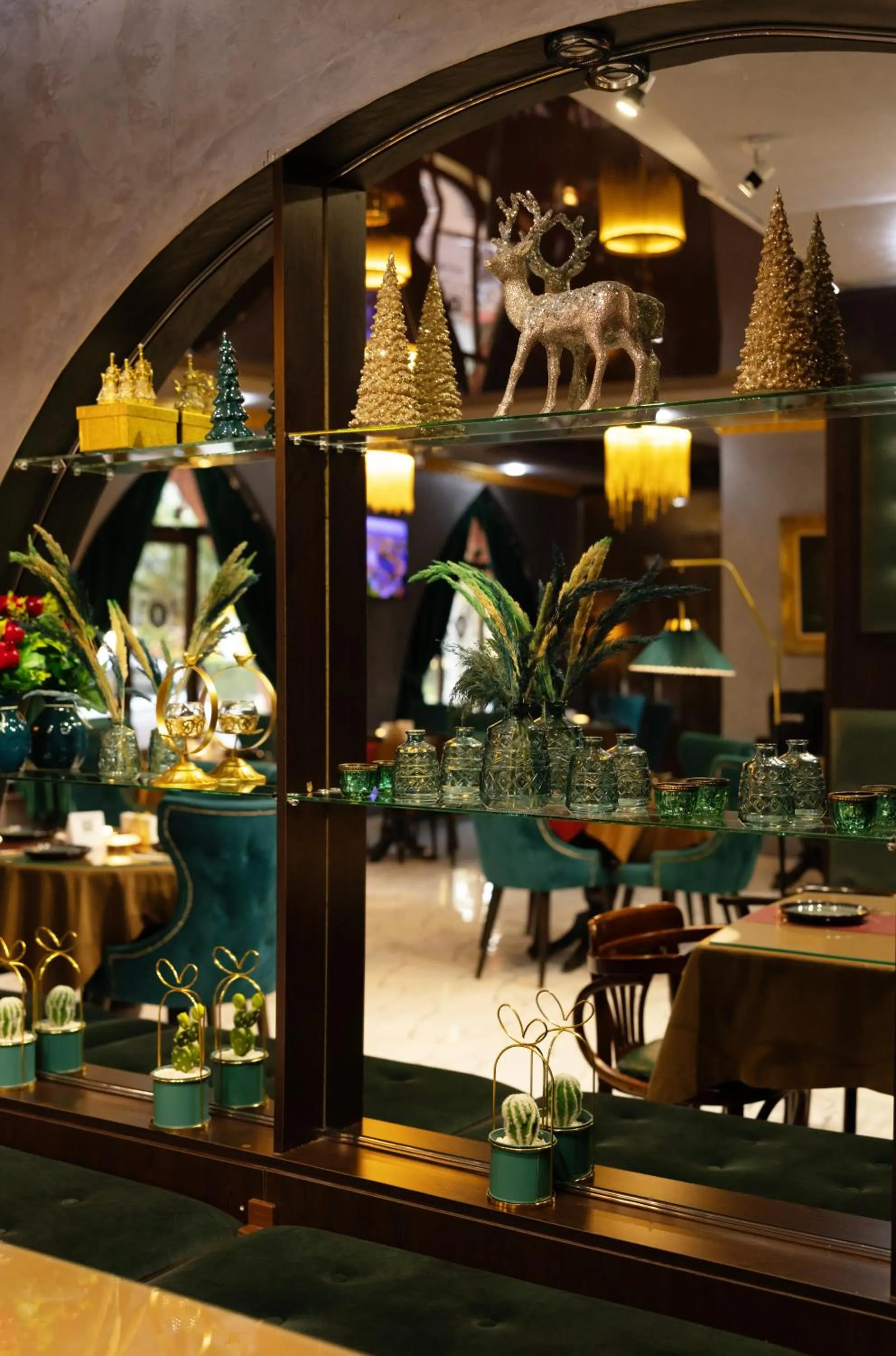 Restaurant/places to eat in Georgia Gold