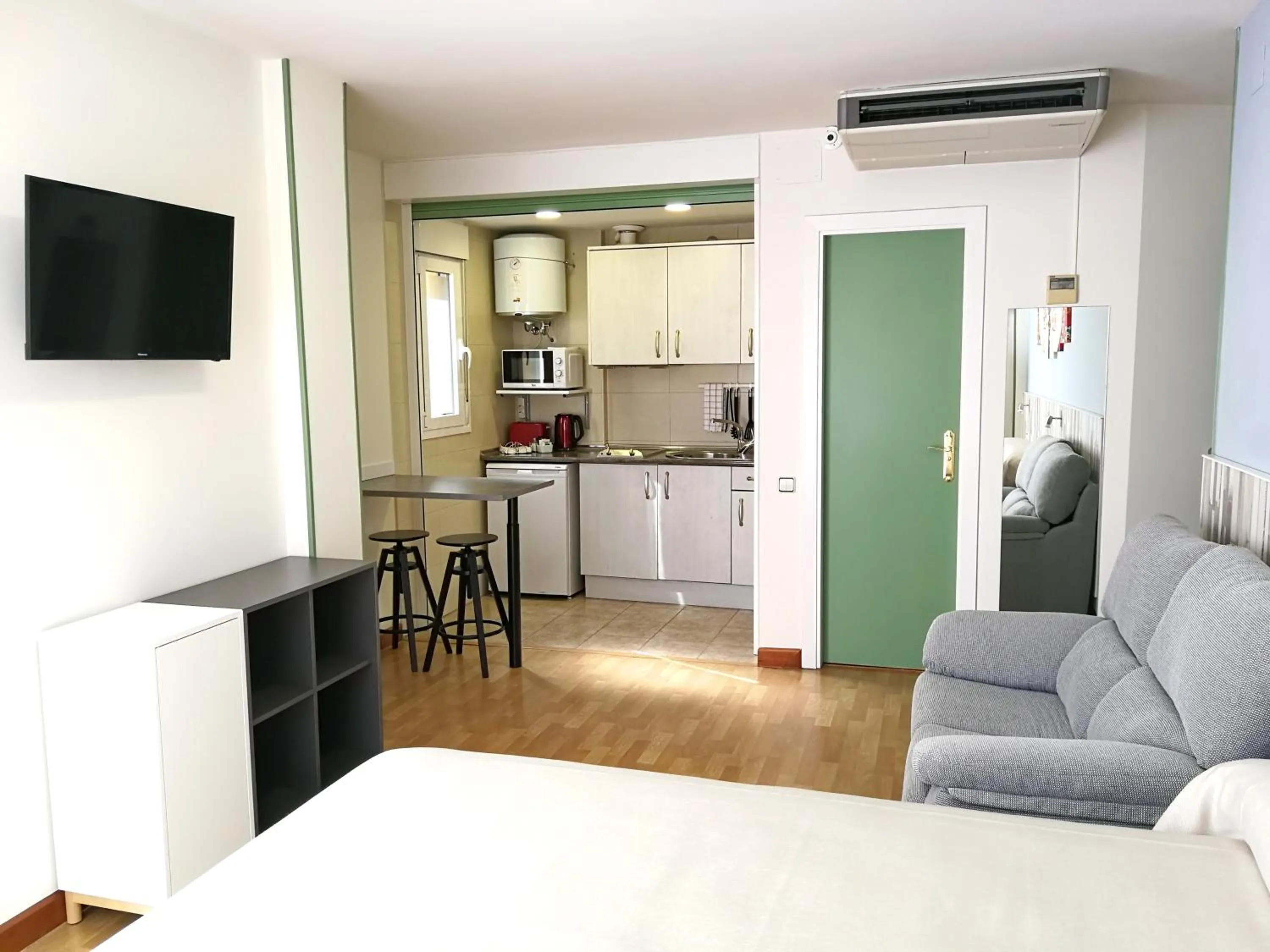 Photo of the whole room in Hotel Apartamentos Aralso