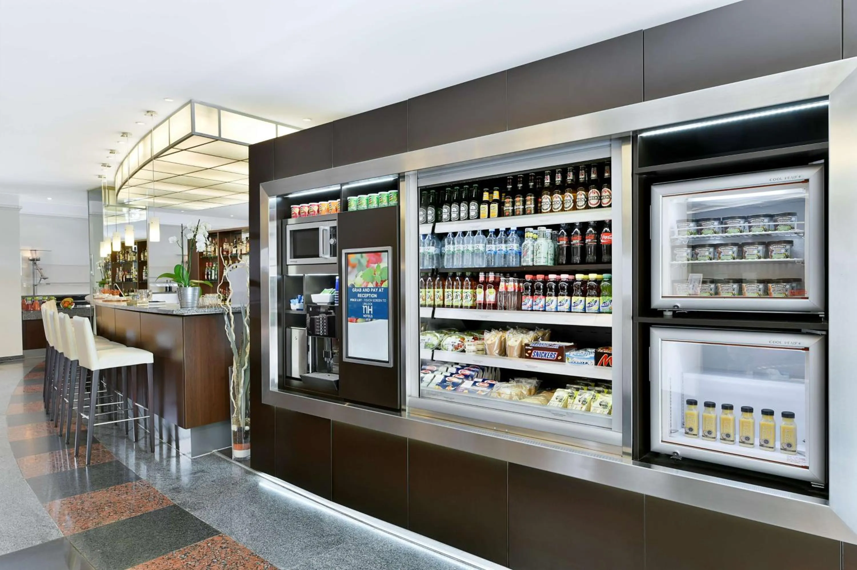 Lounge or bar in NH Fürth Nürnberg