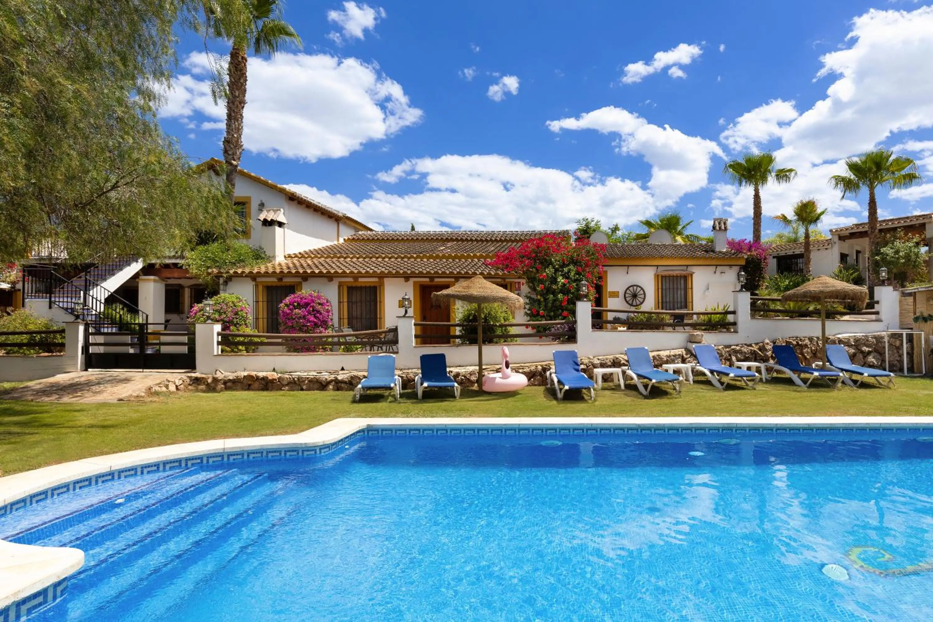 Swimming pool in La Granja de Antonio