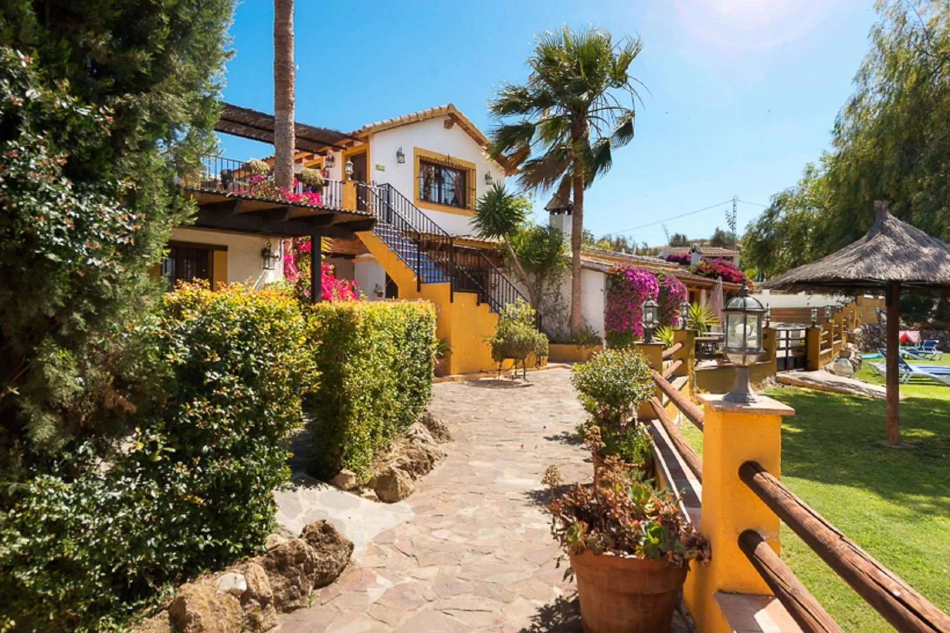 Property building in La Granja de Antonio