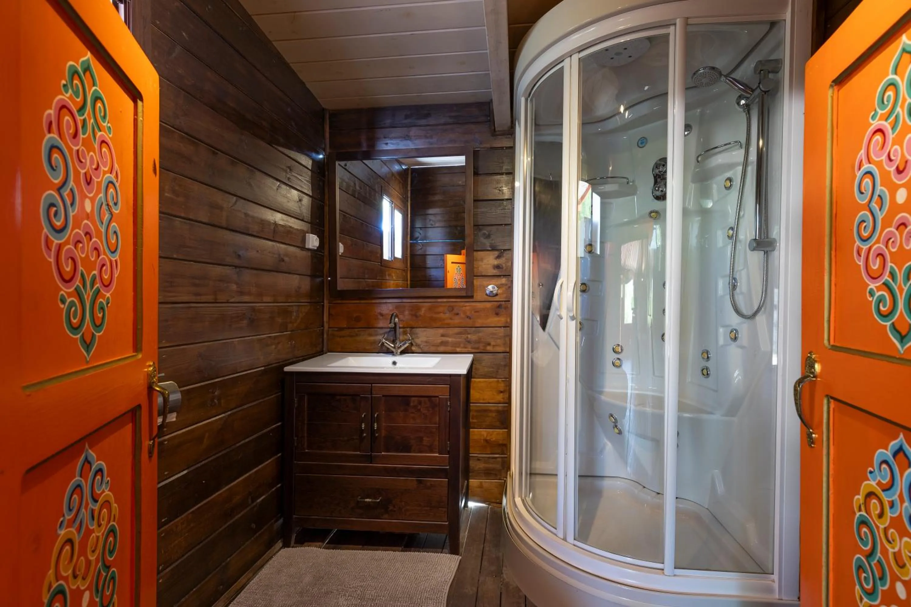 Shower in La Granja de Antonio