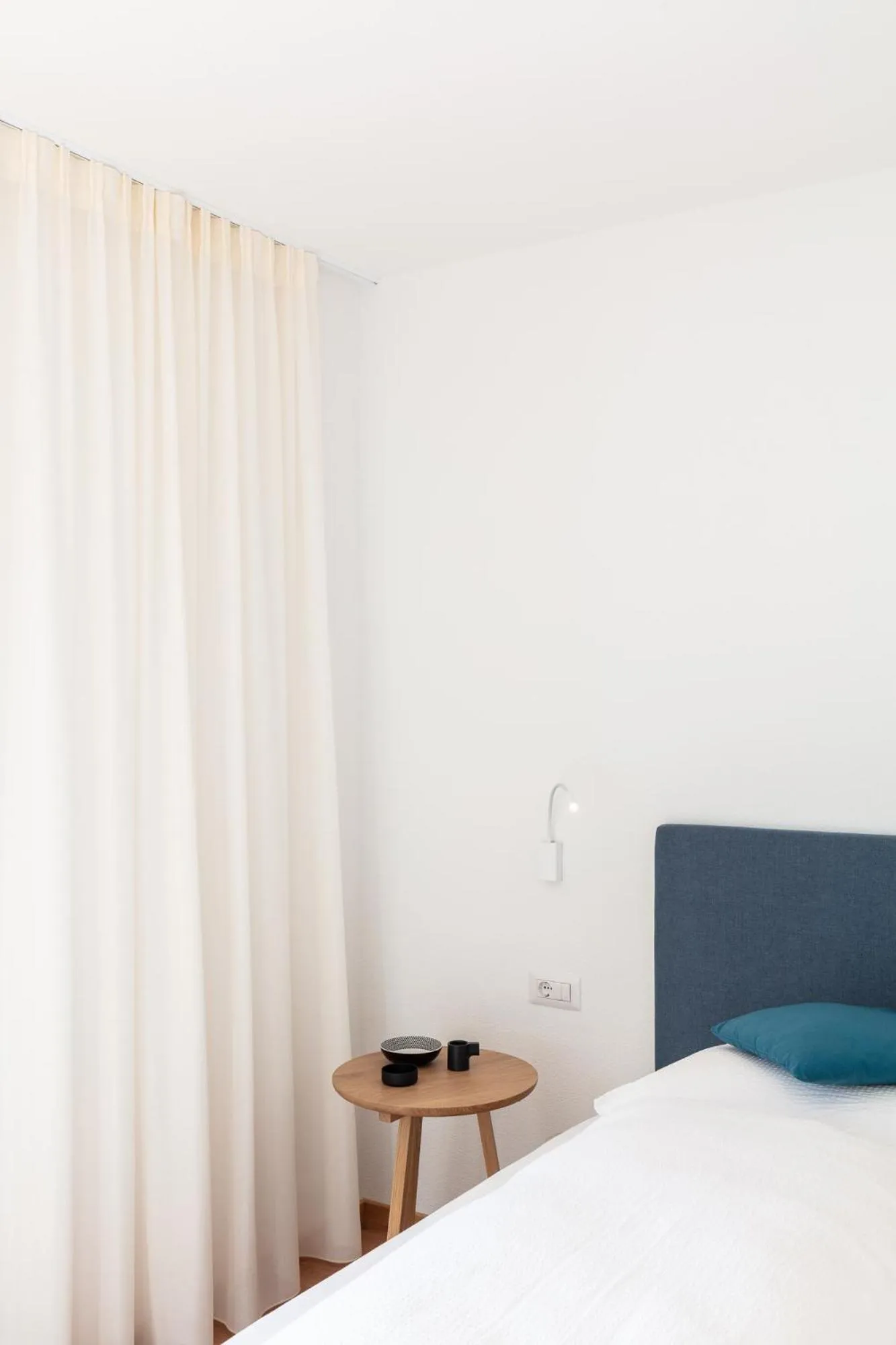 Living room, Bed in Hus Appartement - Nr. 3