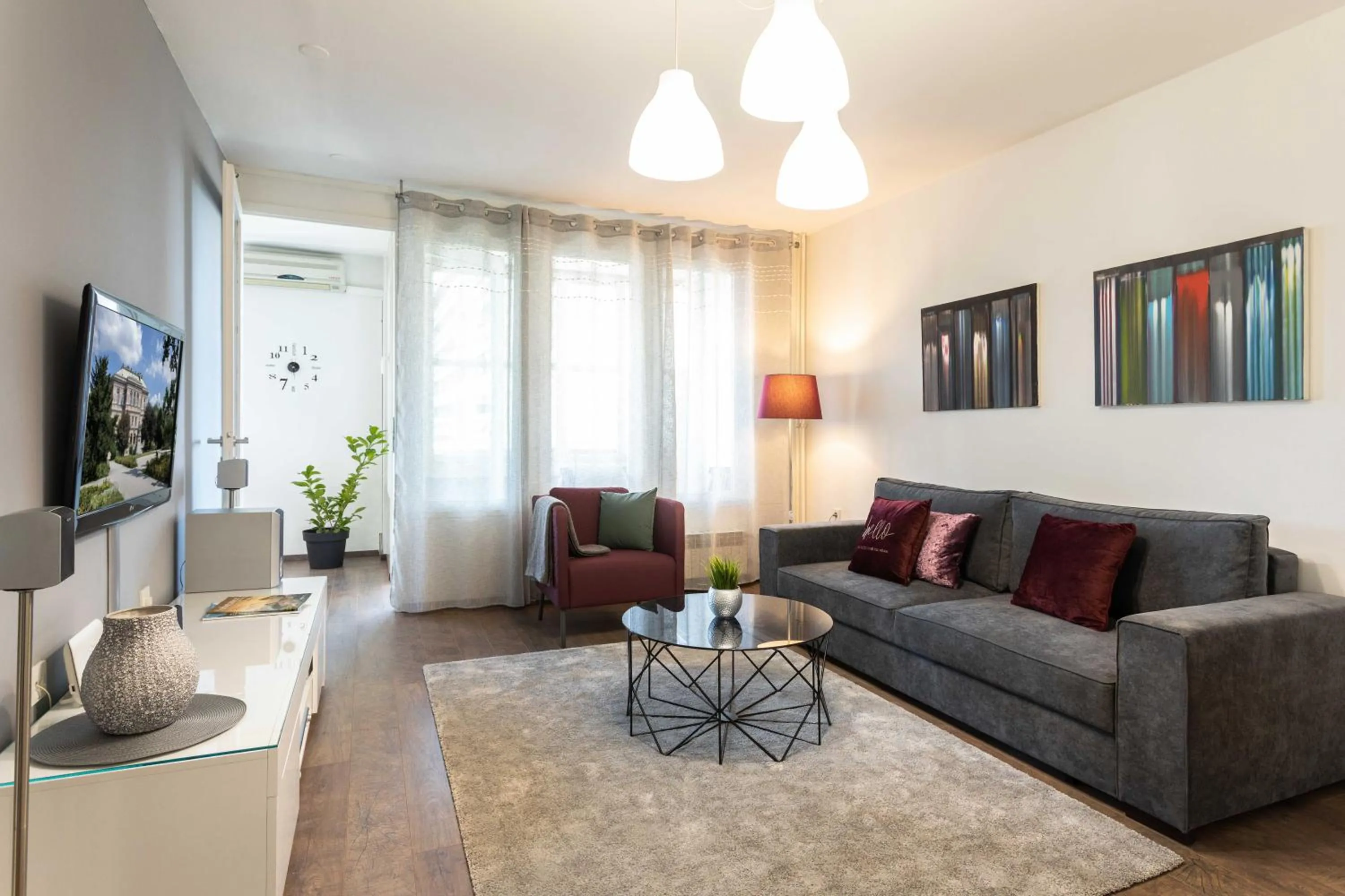One-Bedroom Apartment in Modern Apartment near Faculty of El Engineering