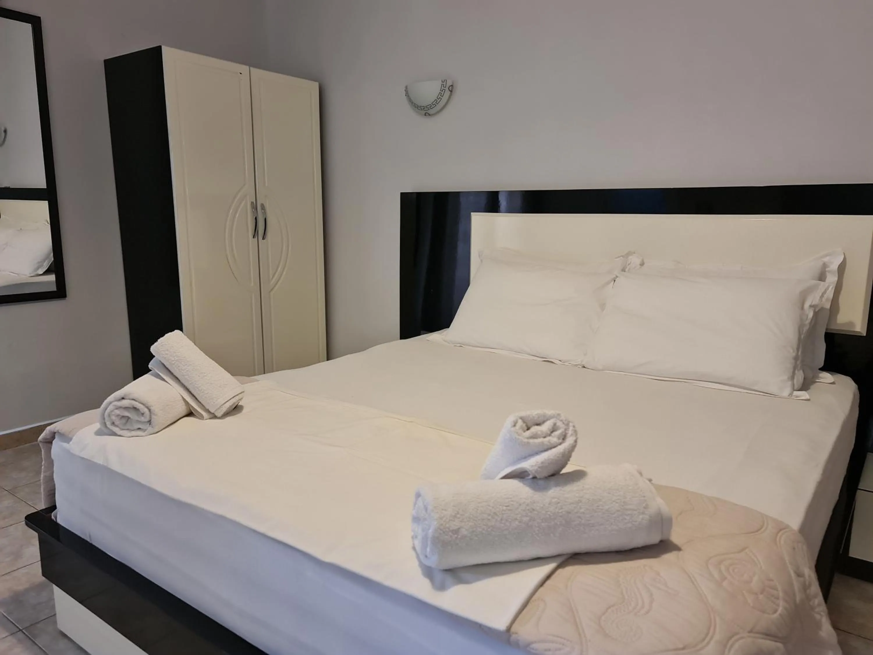 Bedroom, Bed in Hotel Ardiani