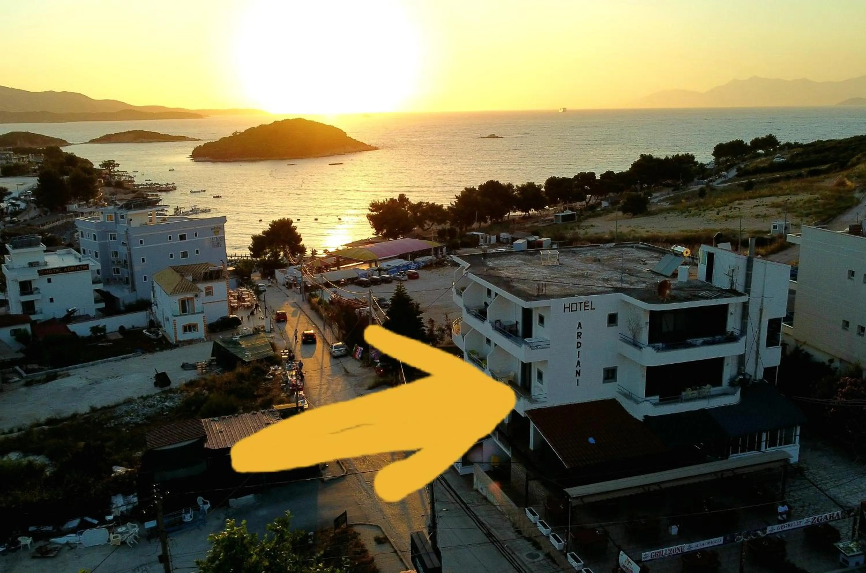 Property building in Hotel Ardiani