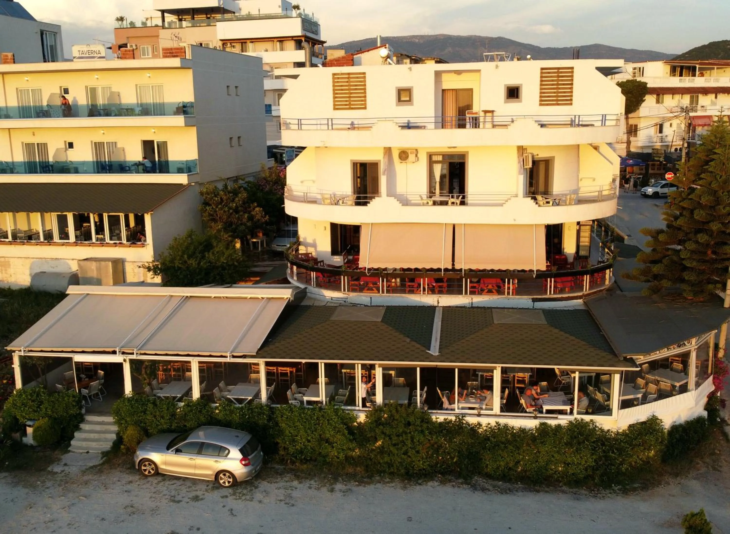 Property building in Hotel Ardiani