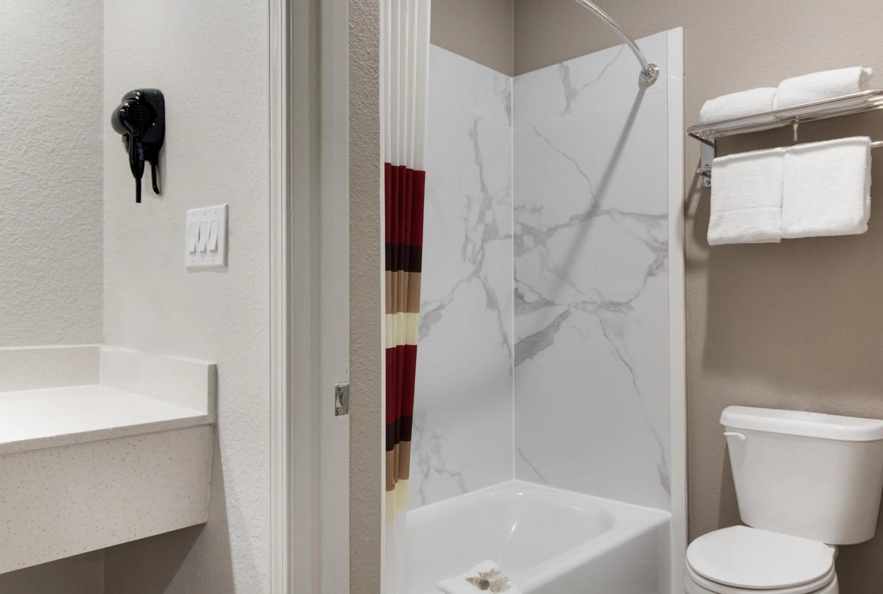 Bathroom in Red Roof Inn PLUS + Galveston - Beachfront