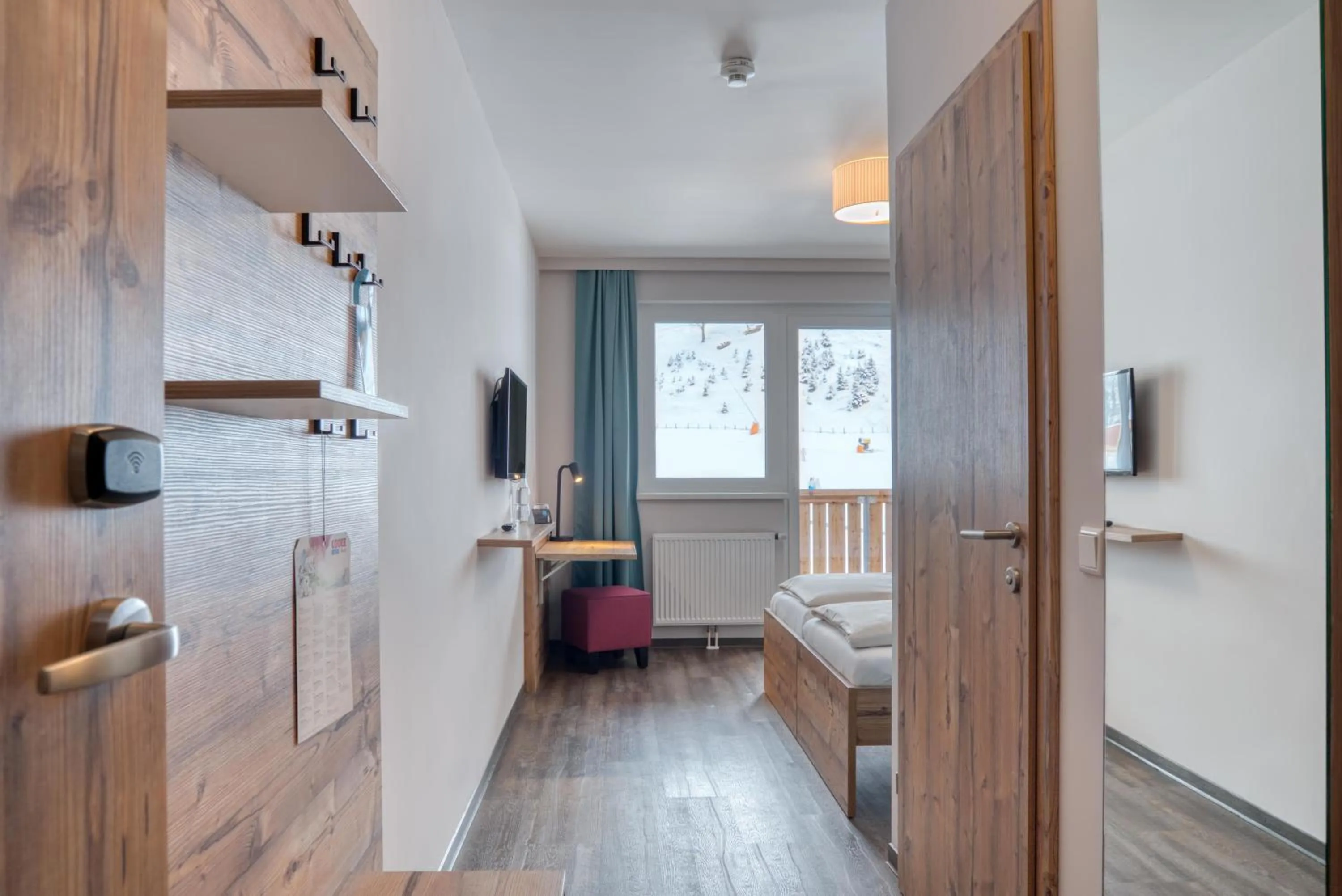 TV and multimedia, Bed in COOEE alpin Hotel Bad Kleinkirchheim